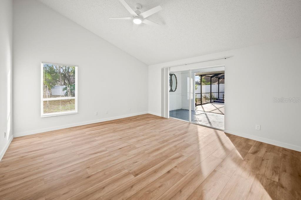 Listing photo id 28 for 3215 Pine Club Drive