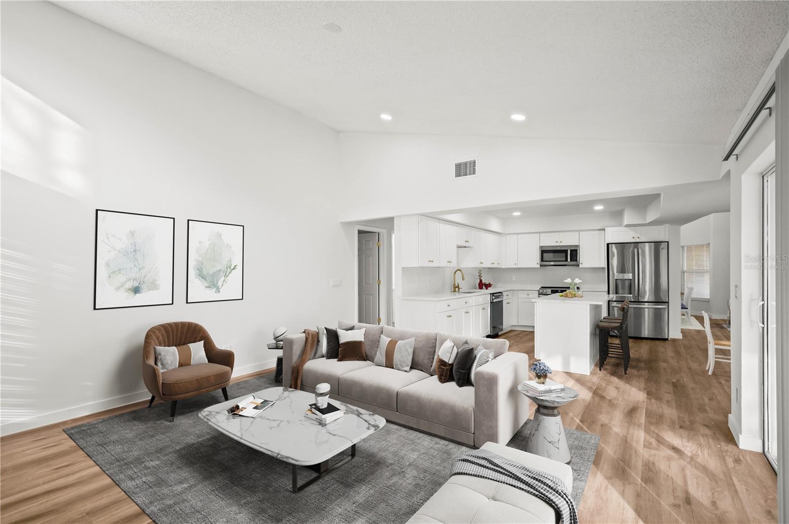 Listing photo id 6 for 3215 Pine Club Drive