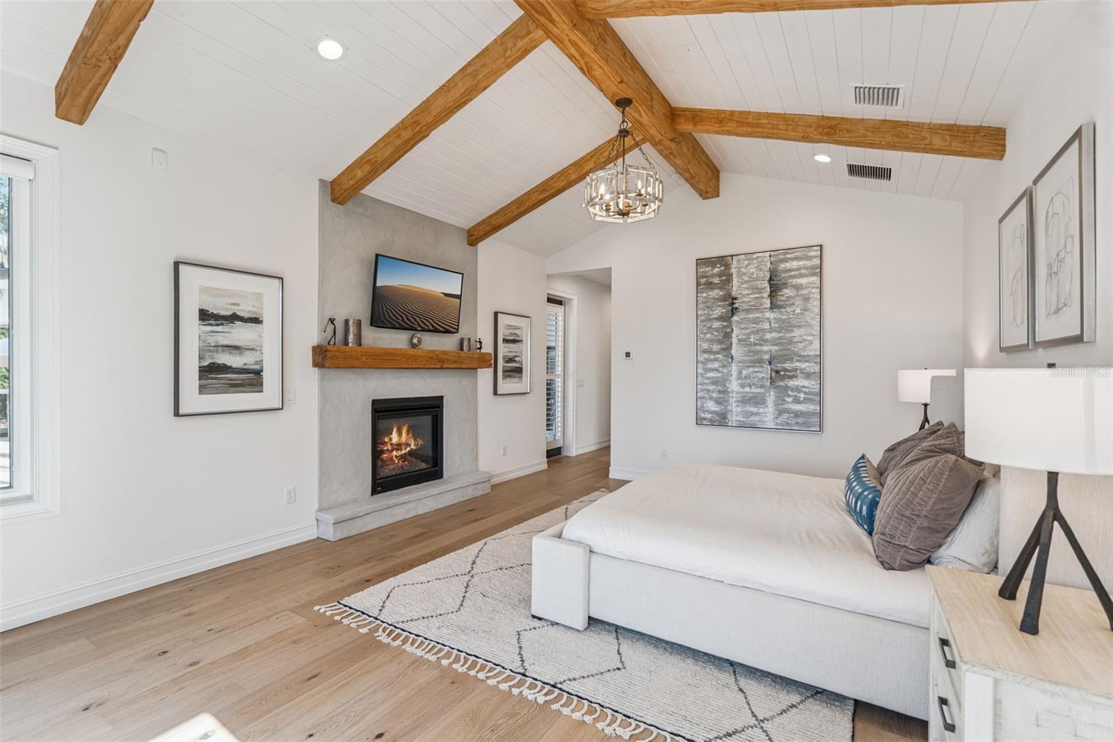 Image 18 of 52 For 58 Main Street