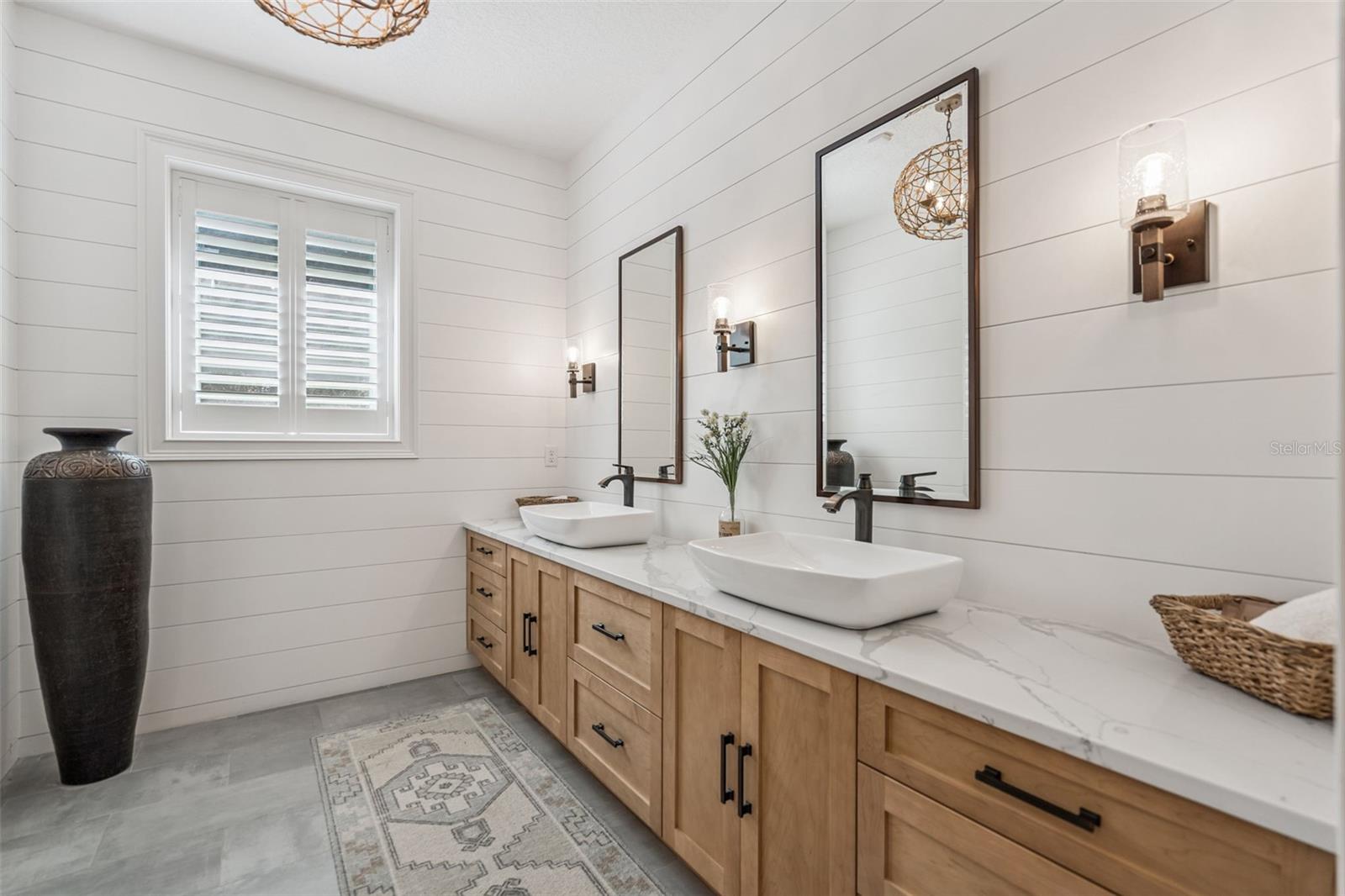 Image 20 of 52 For 58 Main Street