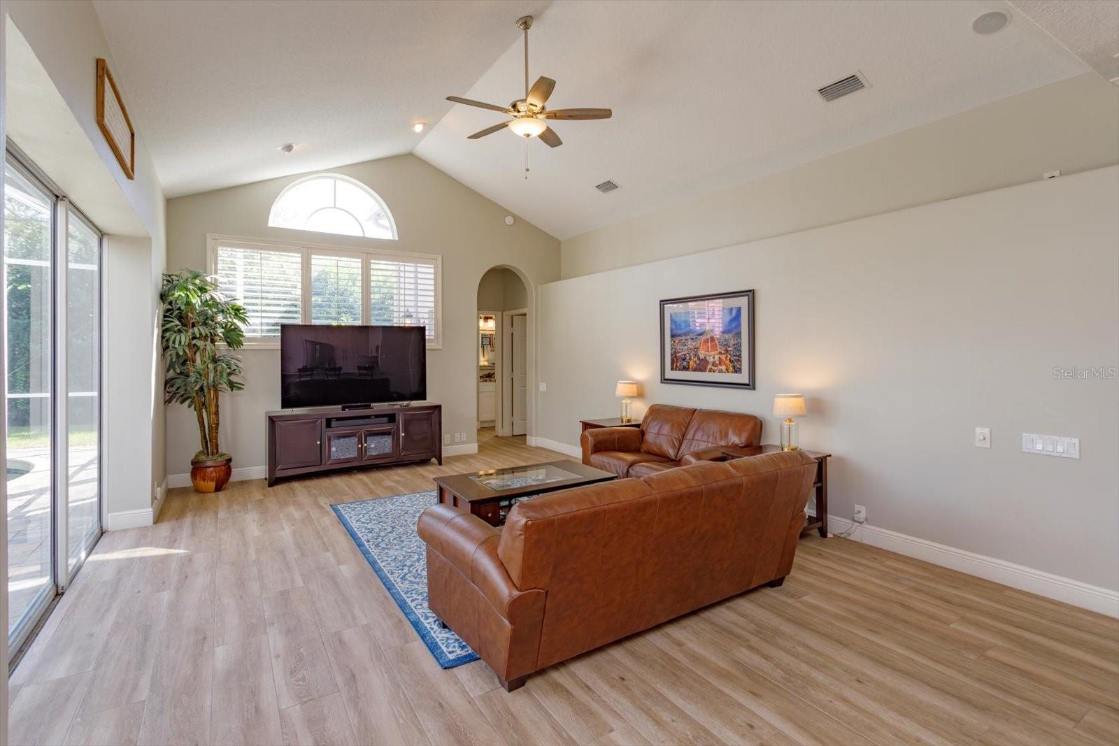 Image 16 of 47 For 5341 Fawn Woods Court