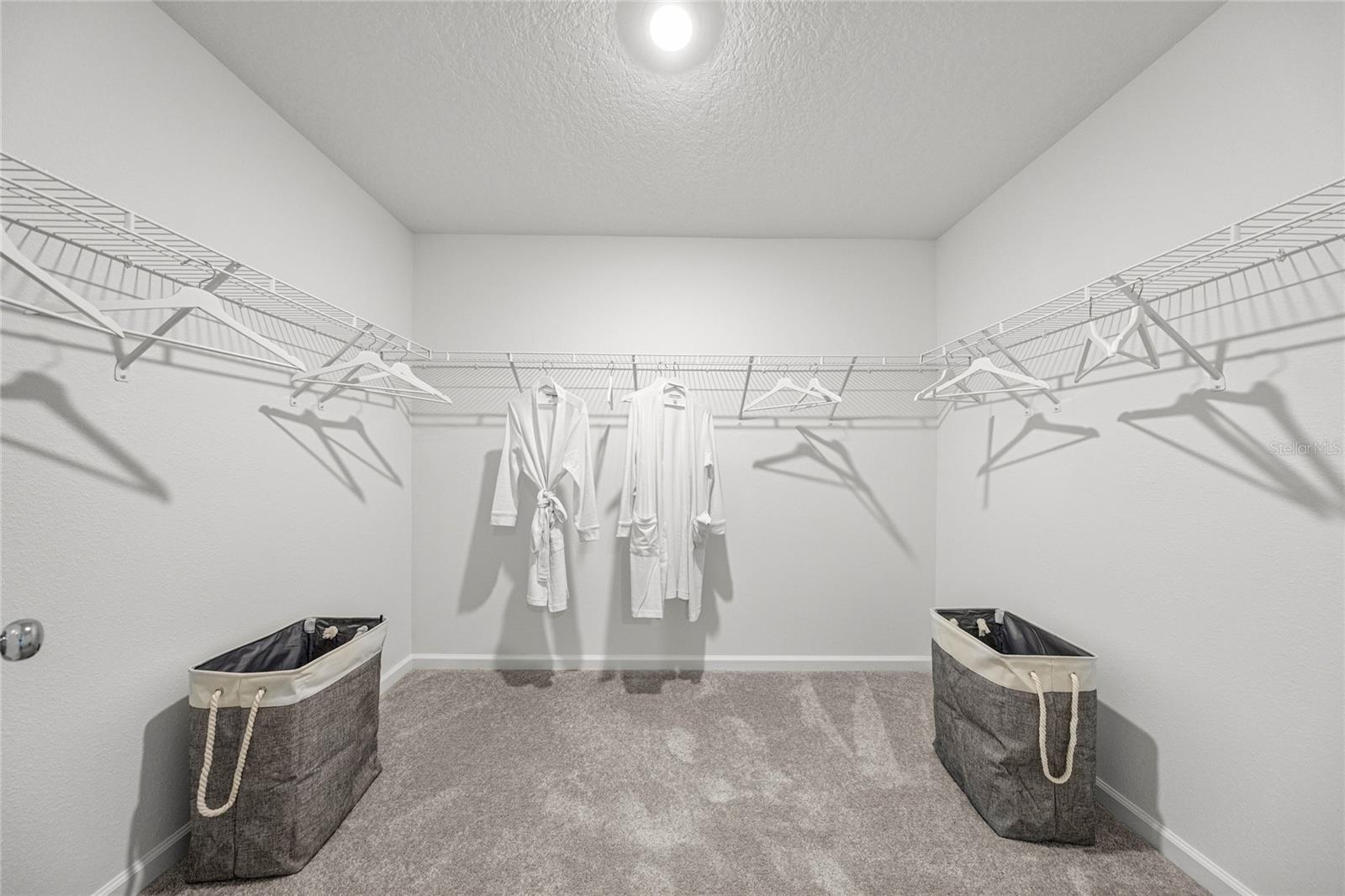 Image 16 of 31 For 4585 81st Loop