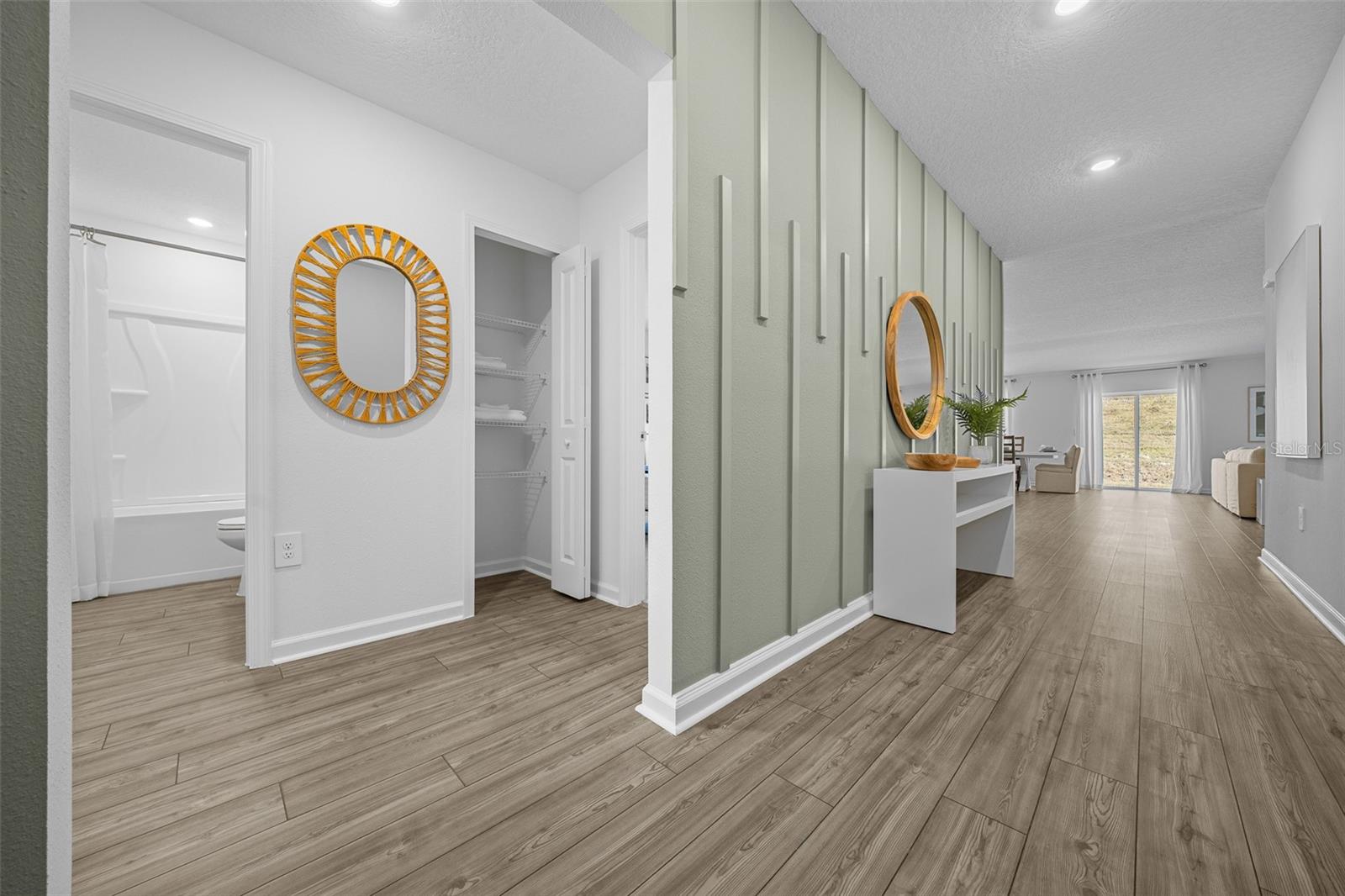 Image 19 of 31 For 4585 81st Loop