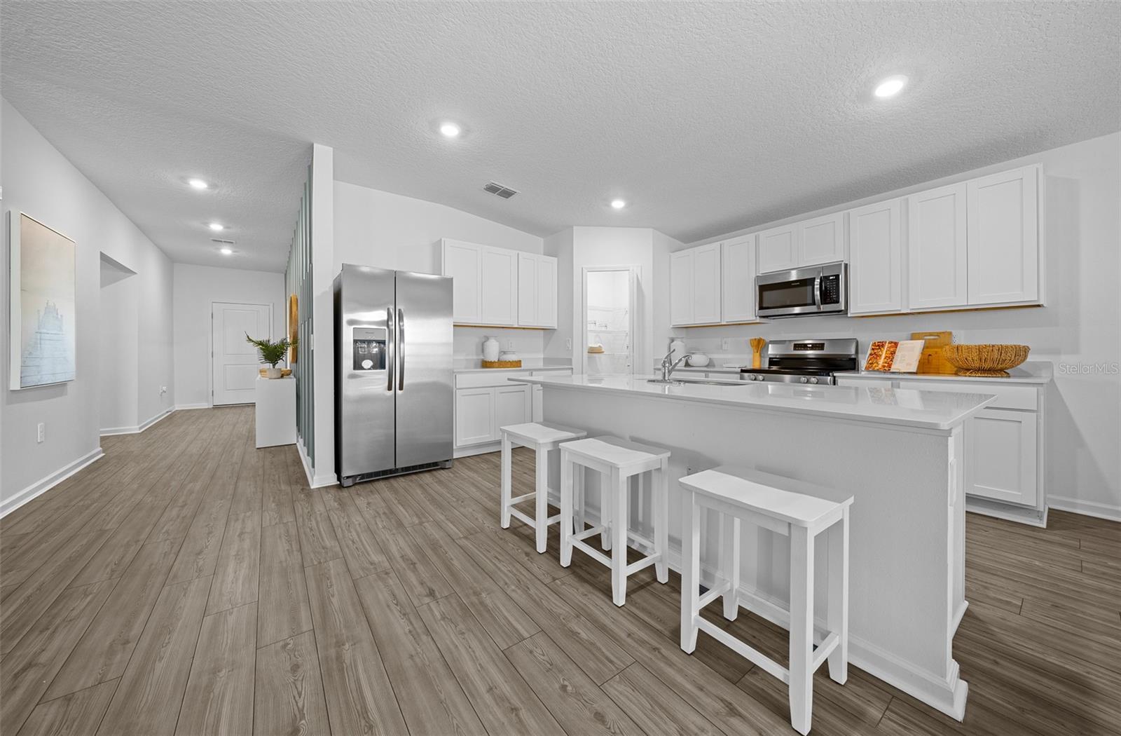 Image 20 of 31 For 4585 81st Loop