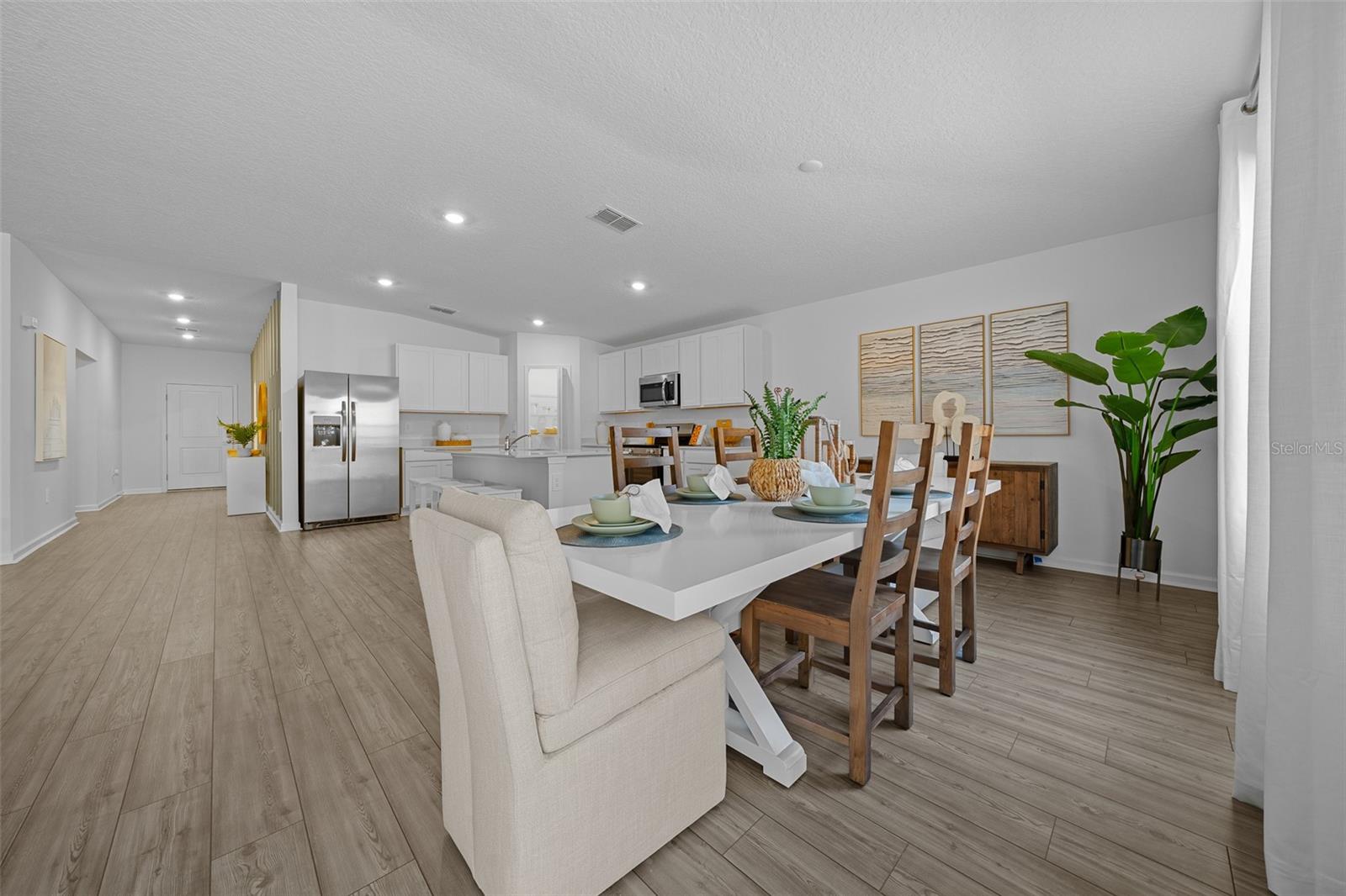 Image 24 of 31 For 4585 81st Loop