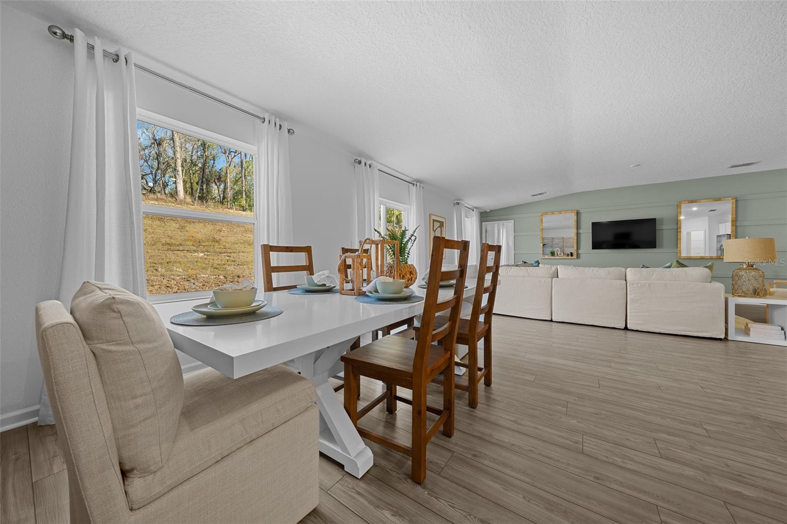 Image 9 of 31 For 4585 81st Loop