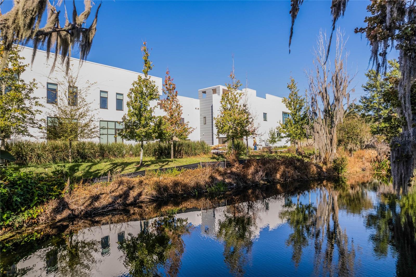 Image 27 of 29 For 1802 Mondrian Circle