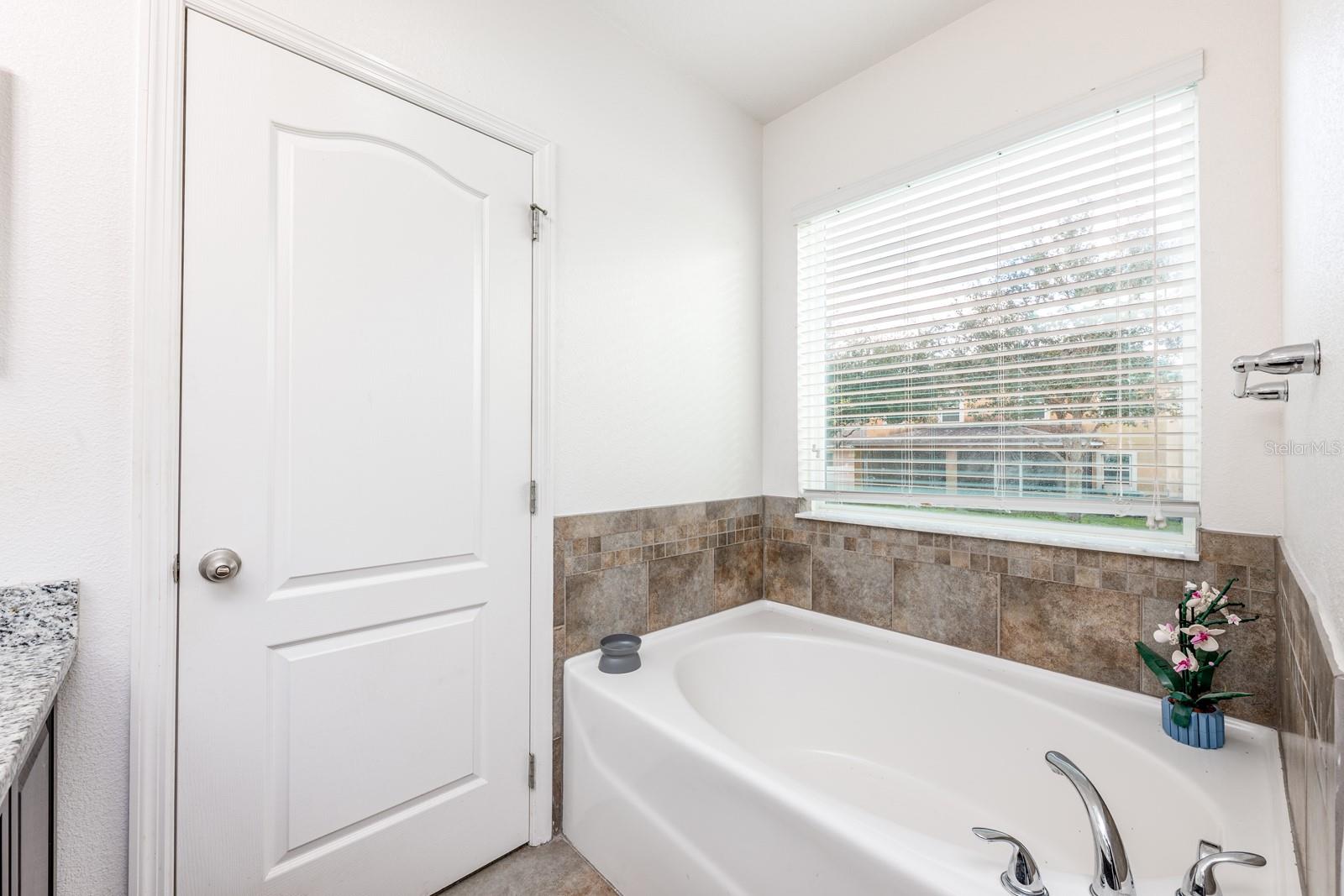 Image 17 of 32 For 124 Maravilla Way