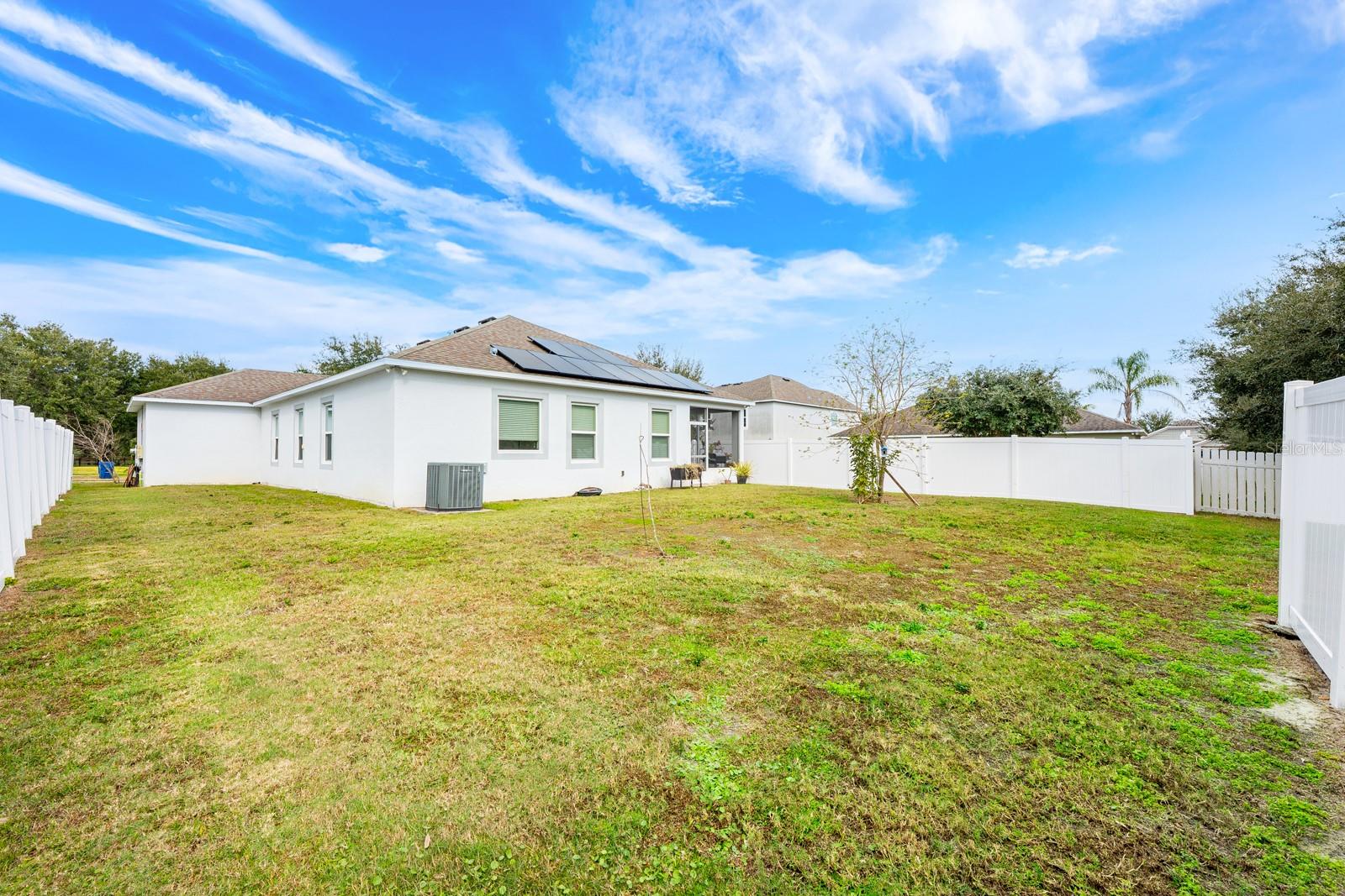 Image 26 of 32 For 124 Maravilla Way