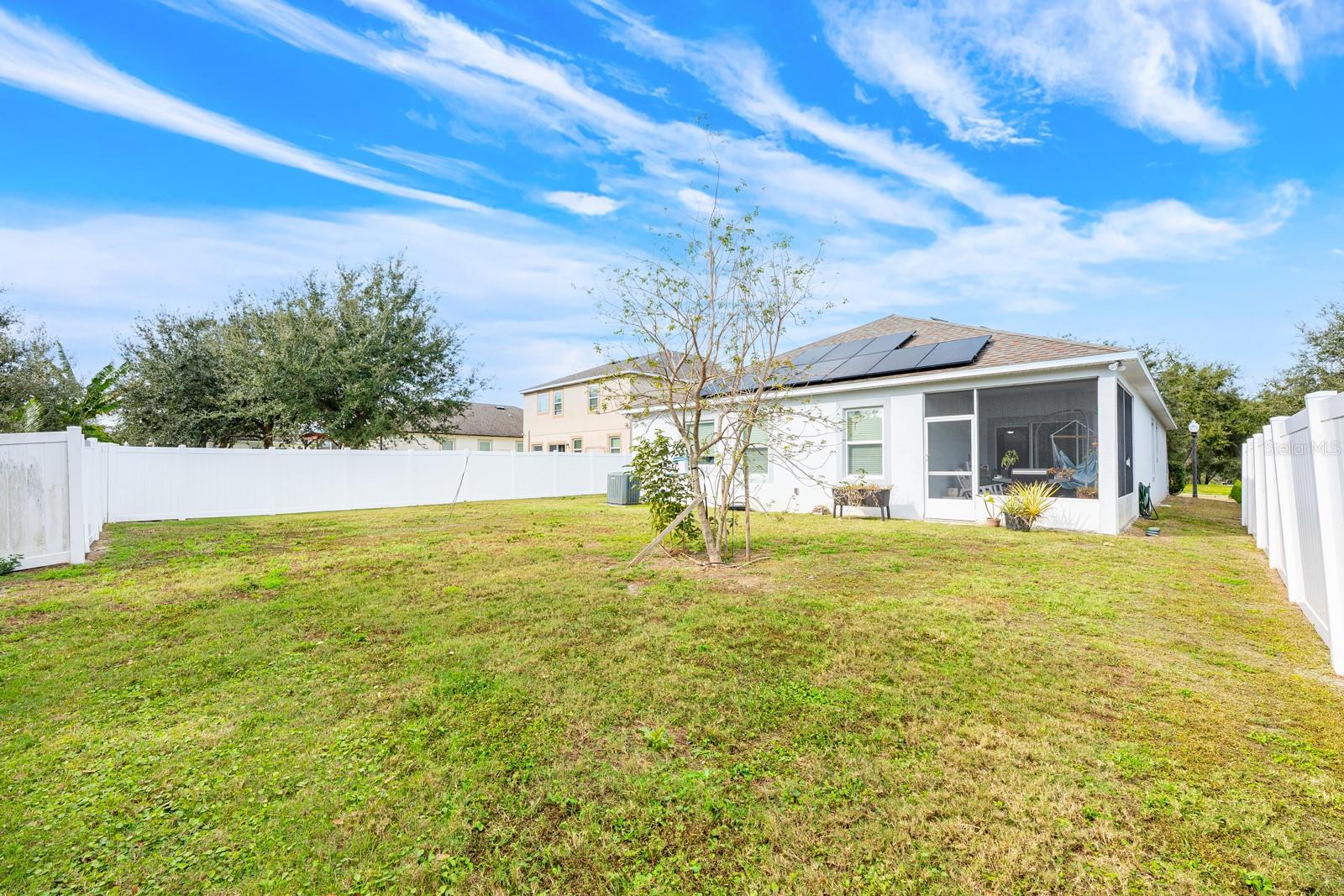 Image 27 of 32 For 124 Maravilla Way