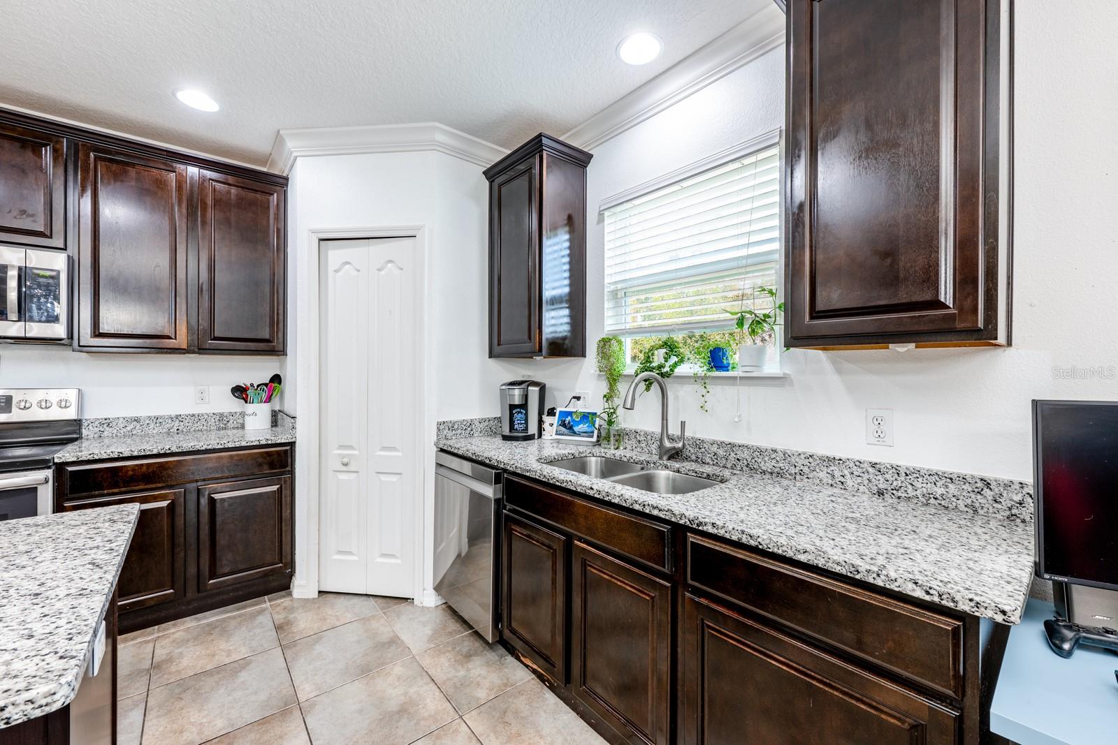 Image 8 of 32 For 124 Maravilla Way