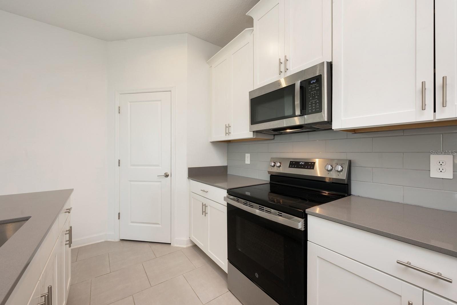 Image 8 of 33 For 3135 Camden Way