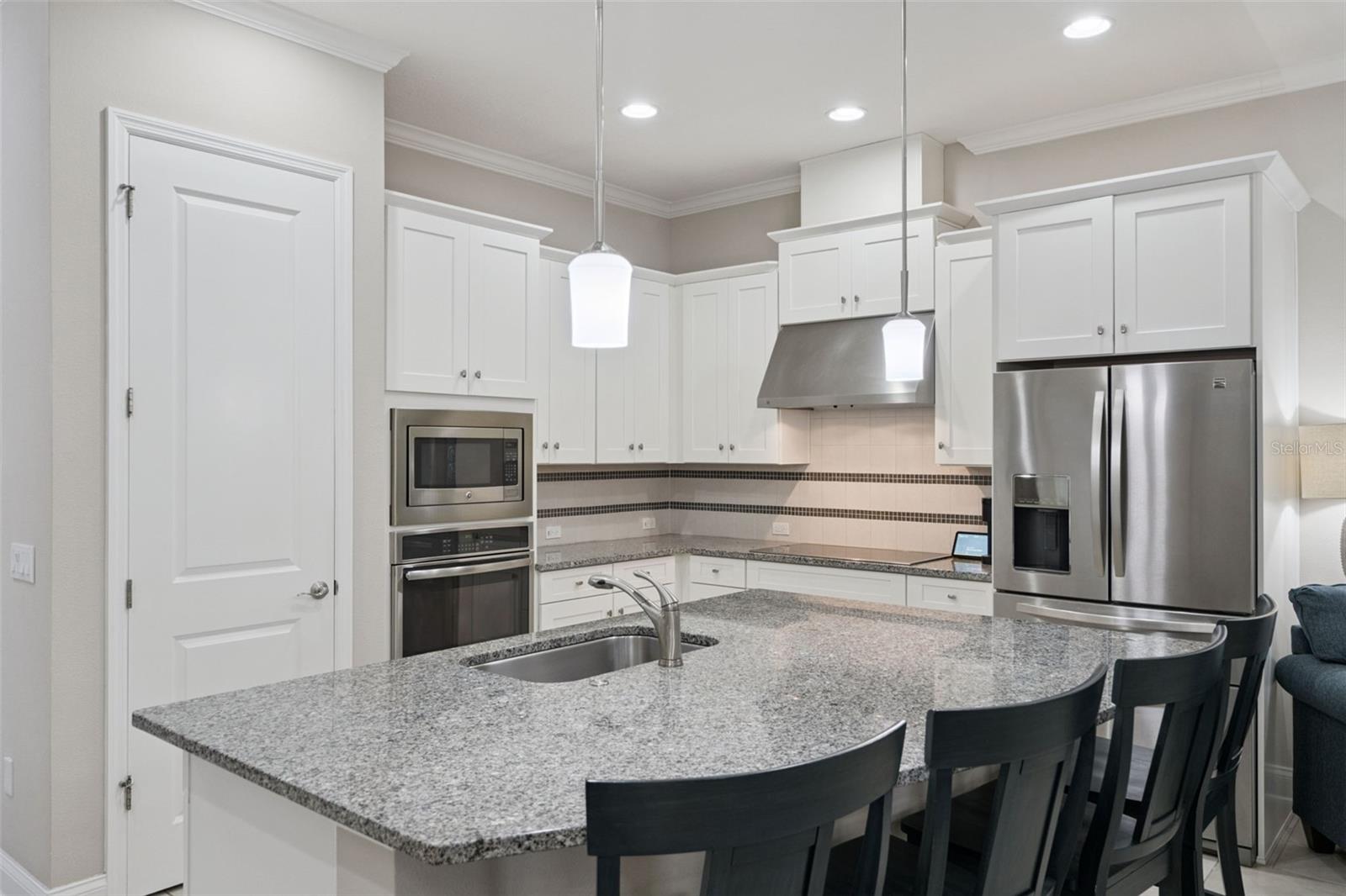 Image 23 of 82 For 1353 Navarre Street