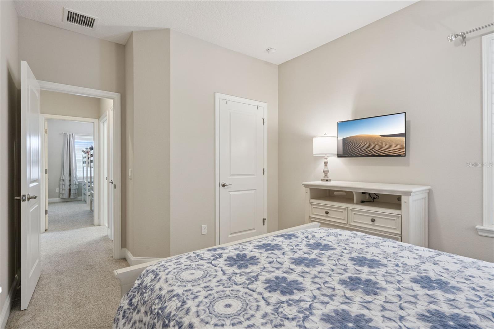 Image 33 of 82 For 1353 Navarre Street