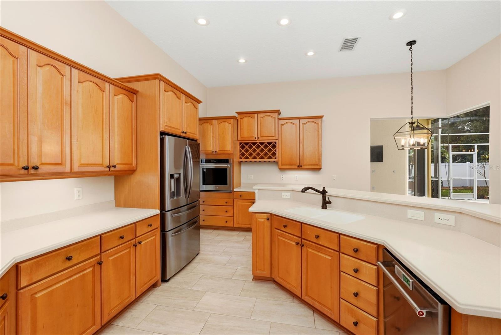 Image 13 of 39 For 270 Lakay Place