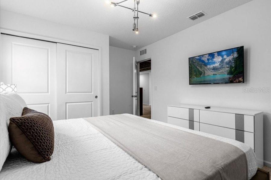 Image 18 of 33 For 9139 Turquoise Wave Cove