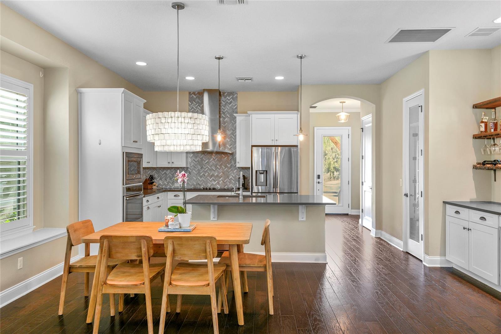 Image 15 of 32 For 8839 Laureate Boulevard