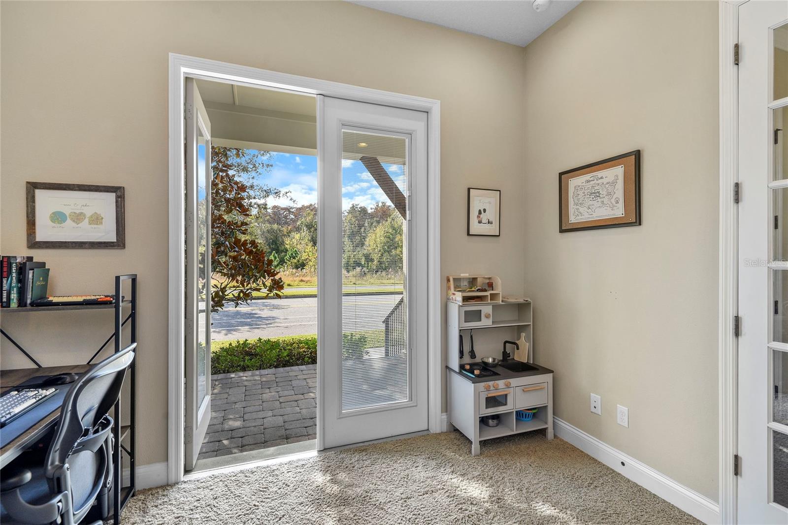 Image 17 of 32 For 8839 Laureate Boulevard