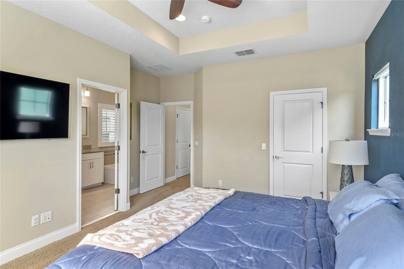 Image 21 of 32 For 8839 Laureate Boulevard