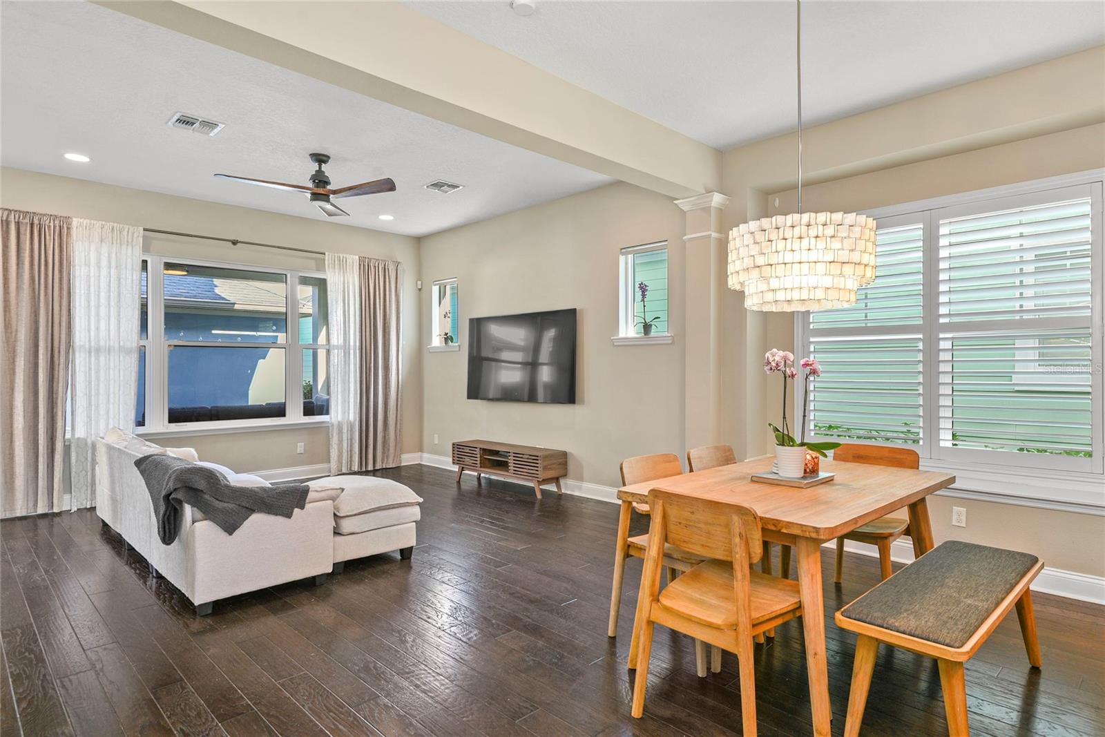 Image 9 of 32 For 8839 Laureate Boulevard