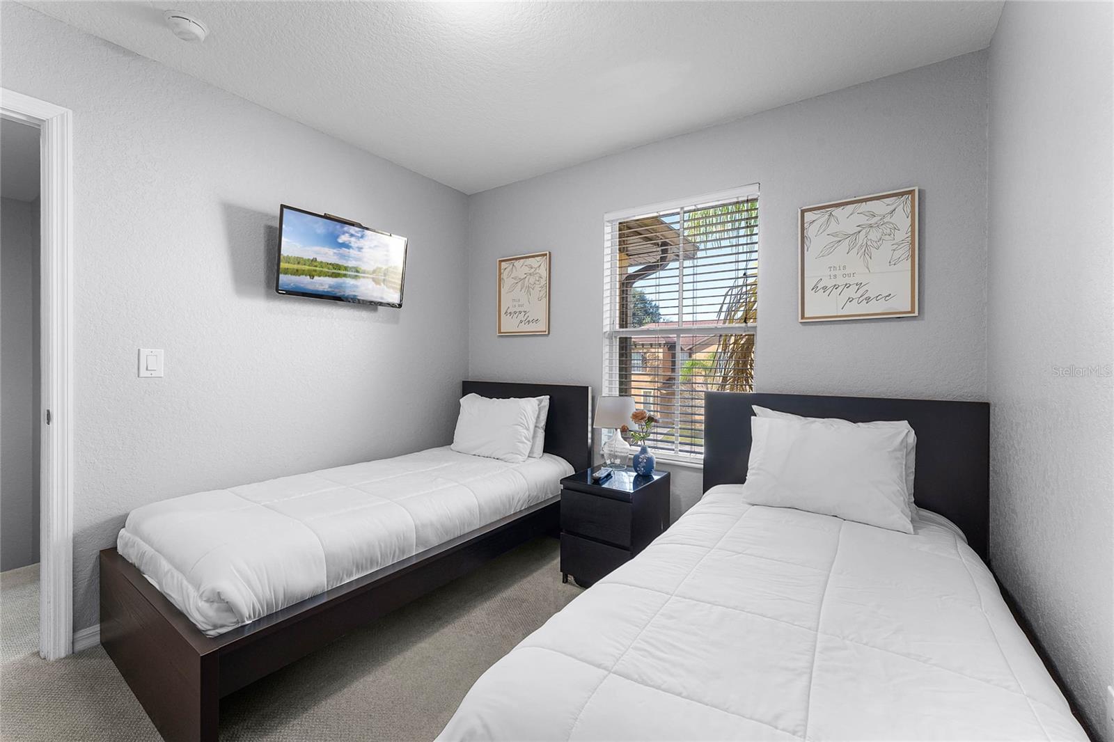 Image 11 of 23 For 126 Miramar Avenue