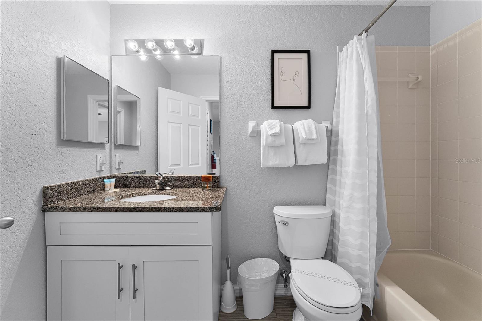 Image 12 of 23 For 126 Miramar Avenue