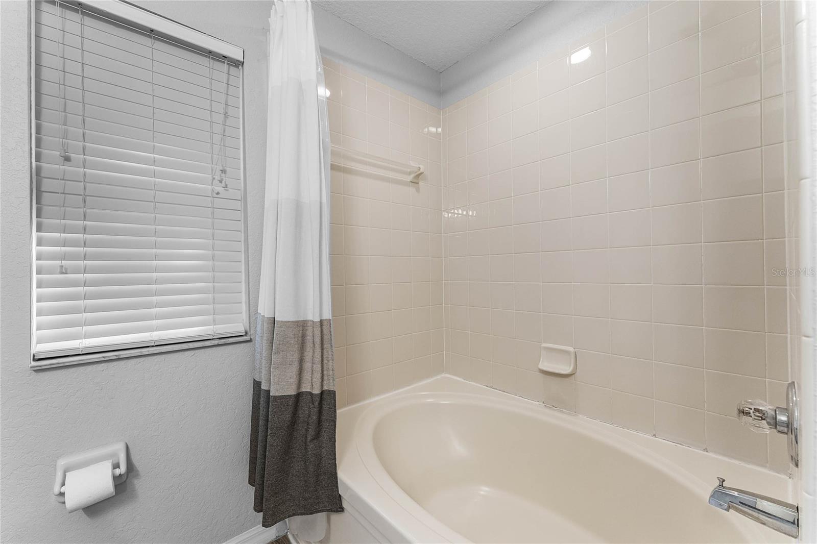 Image 16 of 23 For 126 Miramar Avenue