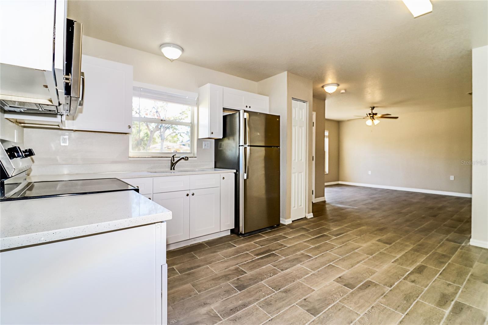 Image 6 of 16 For 2045 14th Street S