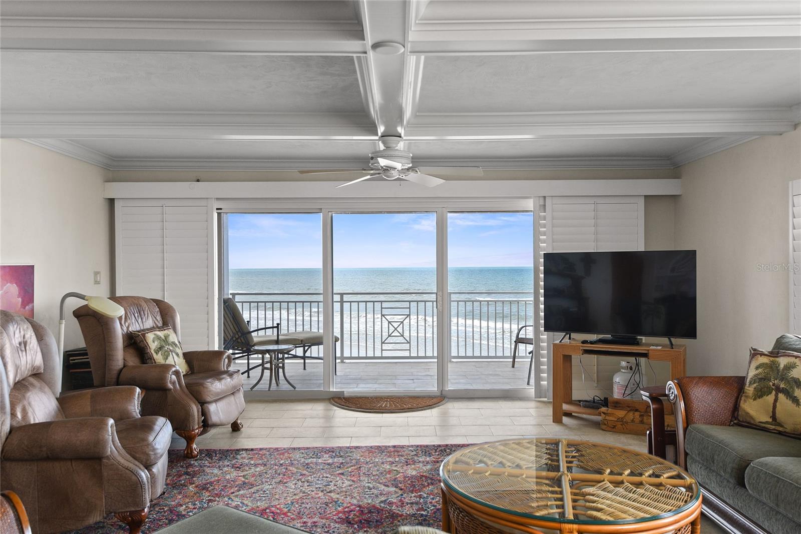 Image 4 of 41 For 5501 Atlantic Avenue 2010