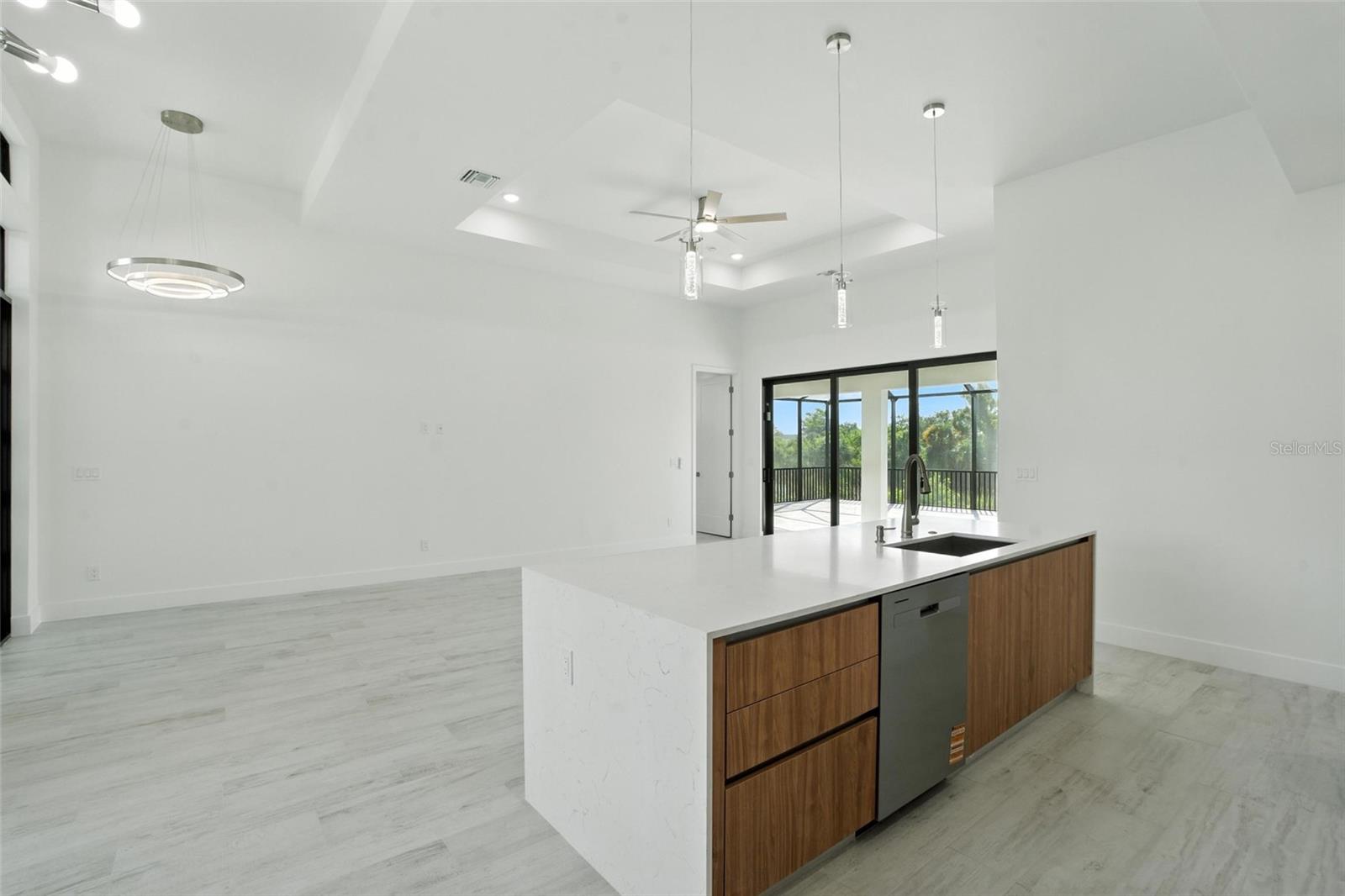 Image 19 of 60 For 9410 Arrid Circle