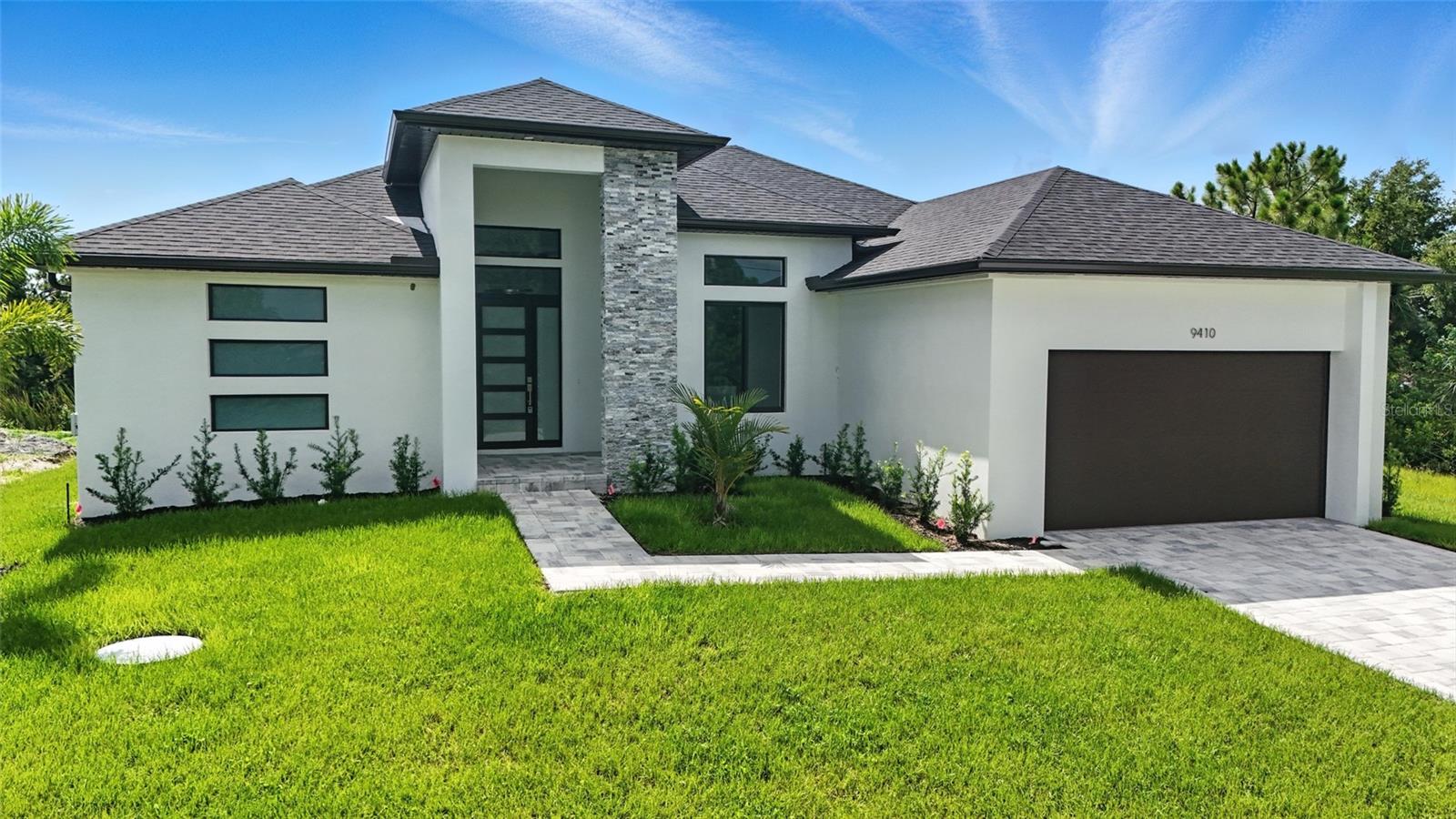 Image 4 of 60 For 9410 Arrid Circle