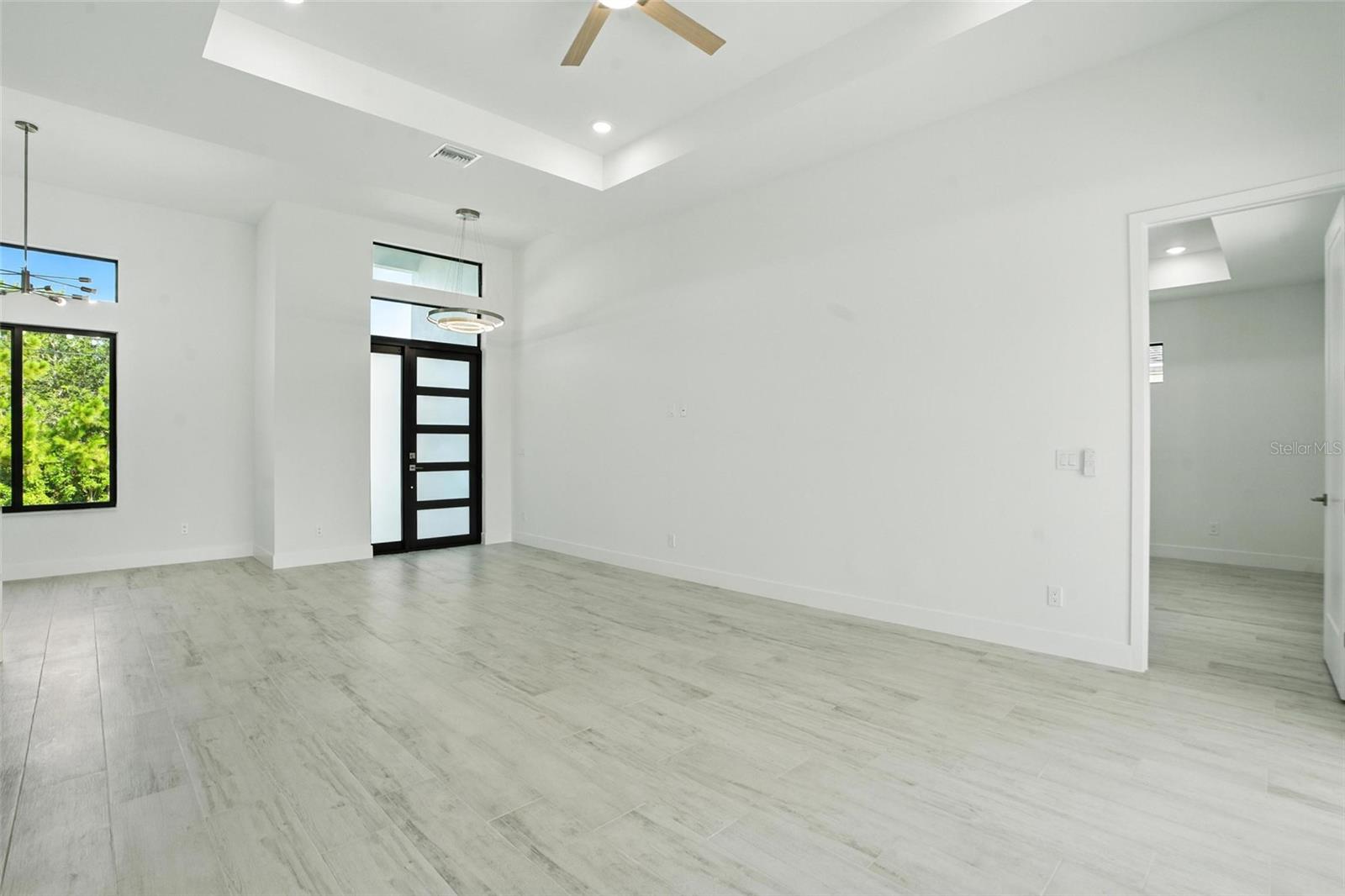 Image 9 of 60 For 9410 Arrid Circle