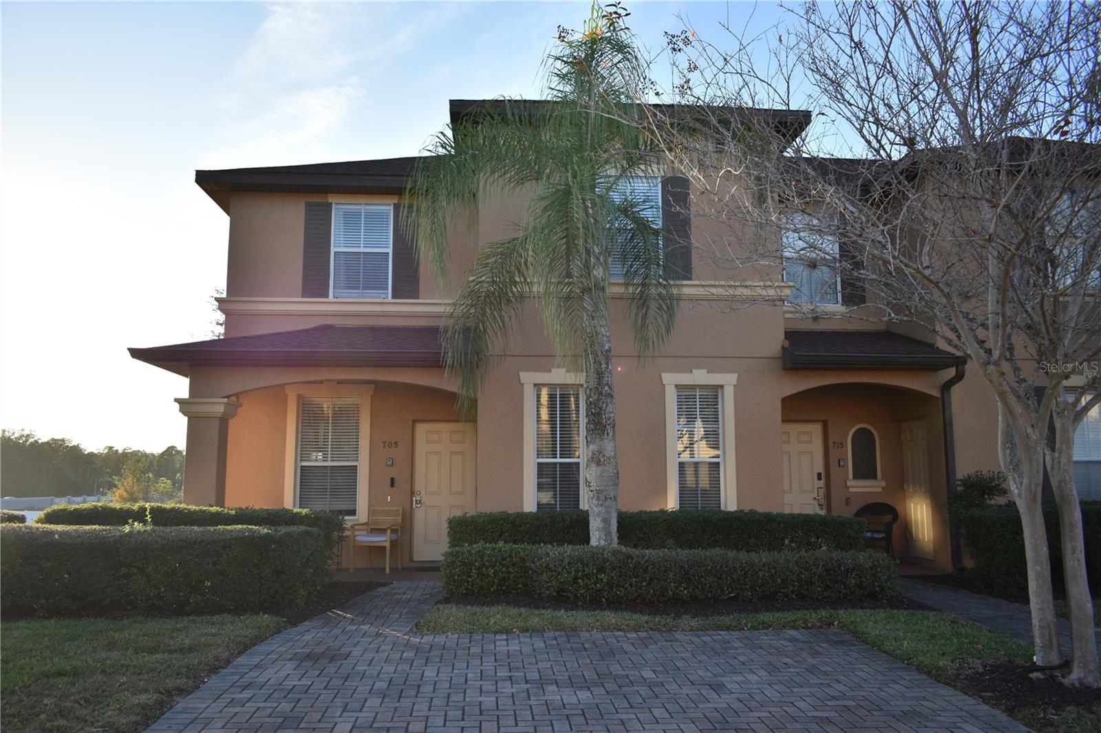 Image 2 of 42 For 705 La Mirage Street