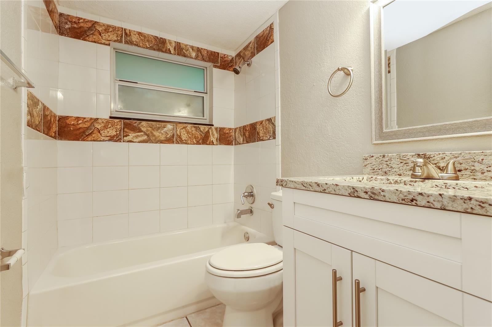 Image 14 of 16 For 9226 Rainbow Lane