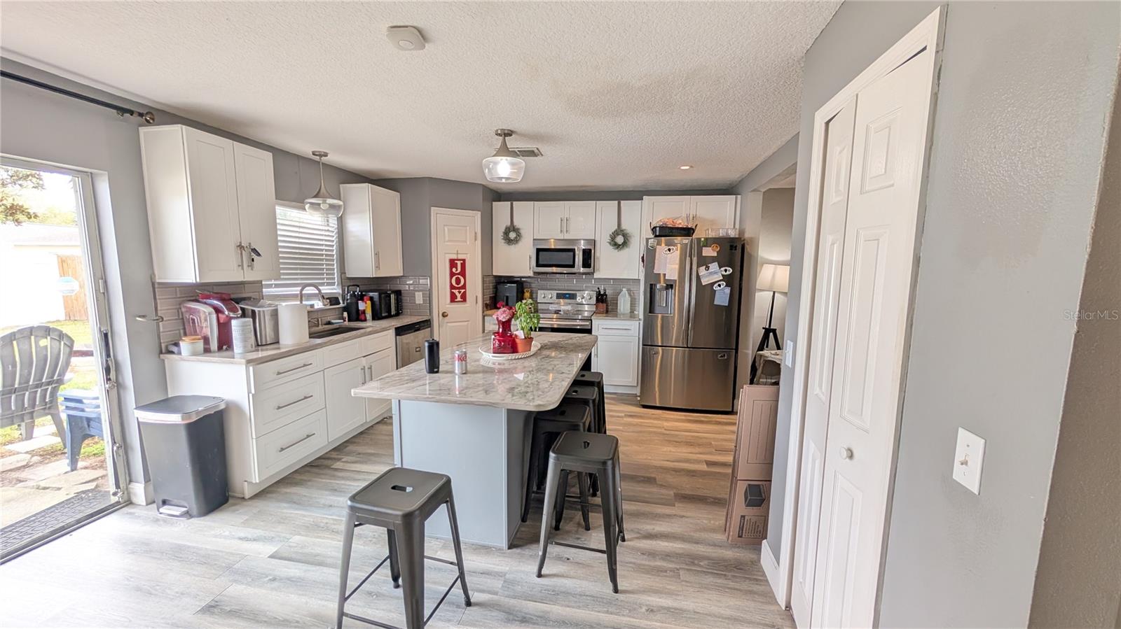 Image 3 of 21 For 106 Royalty Circle