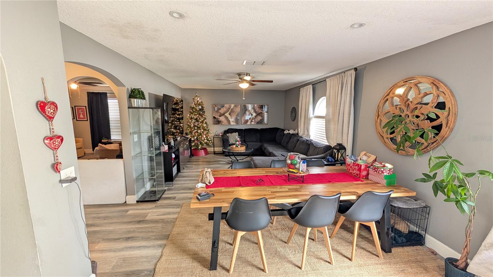 Image 4 of 21 For 106 Royalty Circle