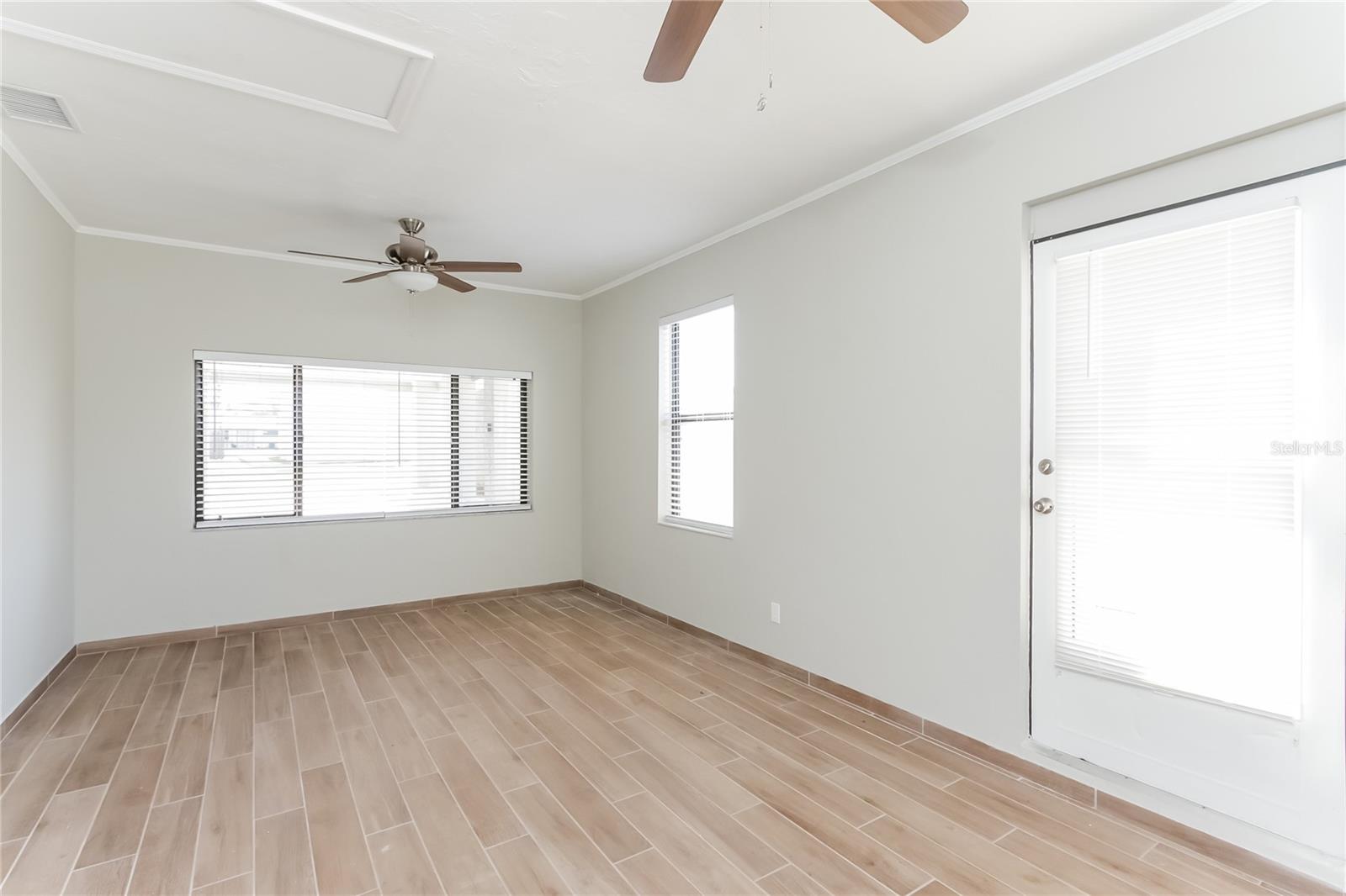 Image 11 of 16 For 2035 Goldenrod Street