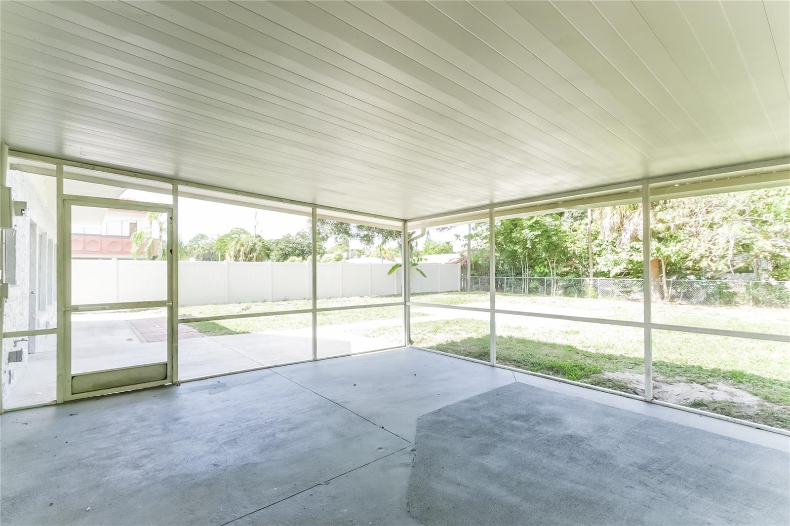 Image 14 of 16 For 2035 Goldenrod Street