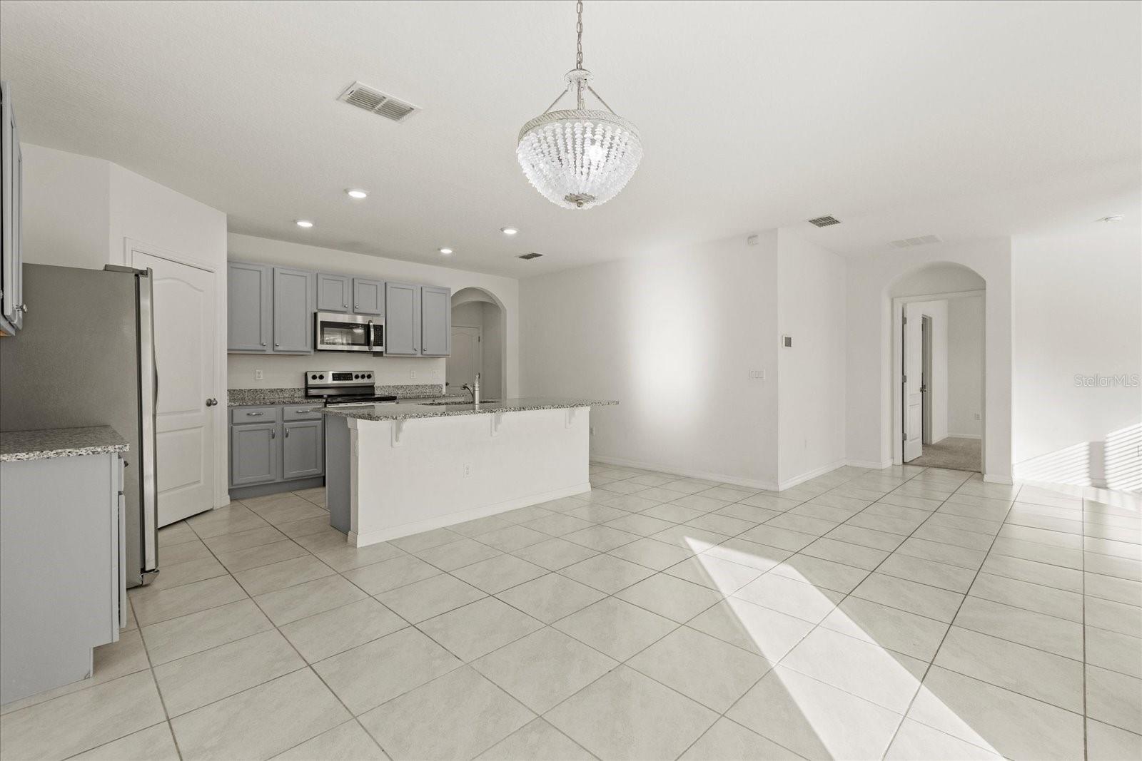 Image 4 of 34 For 3805 Heartleaf Lane