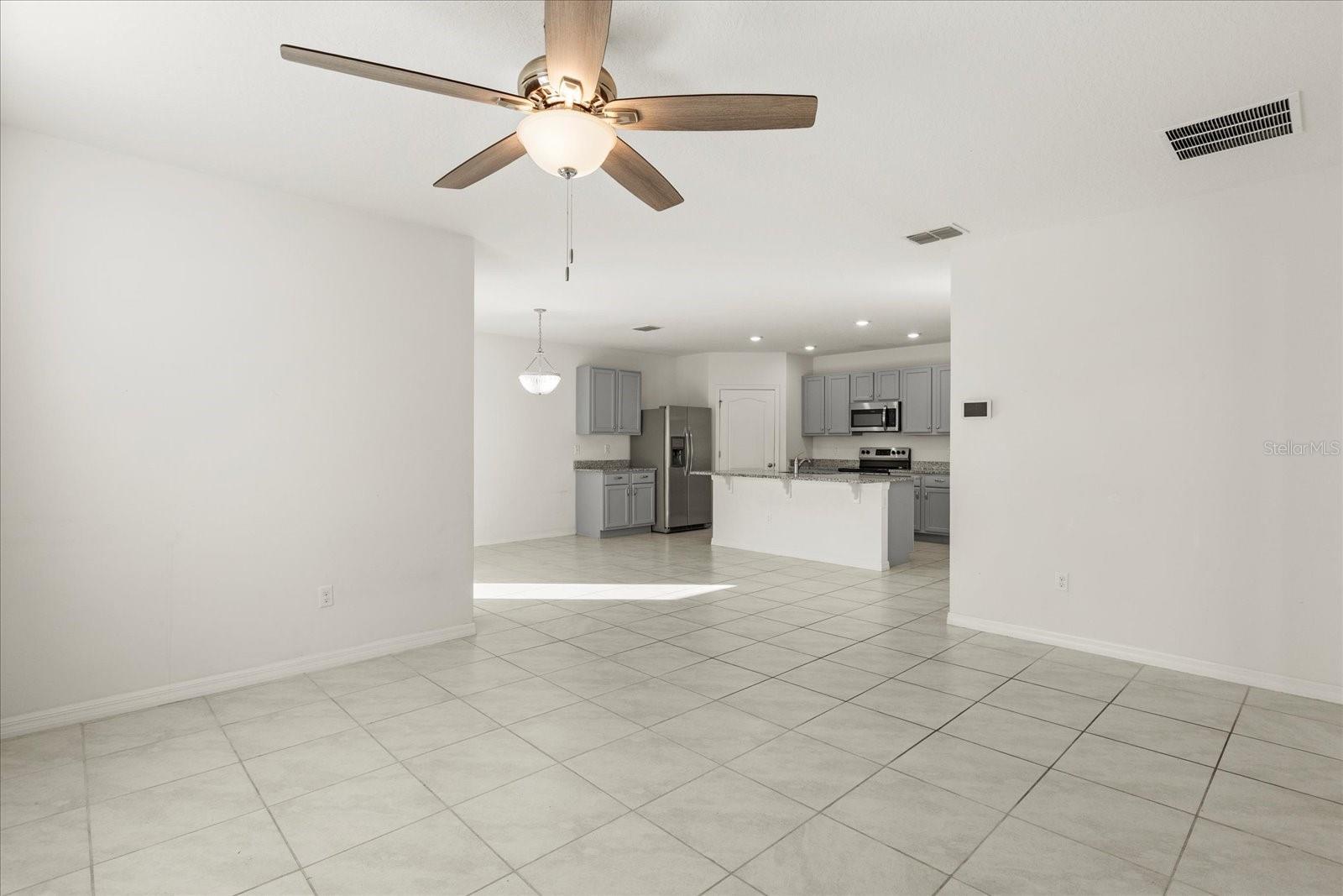 Image 5 of 34 For 3805 Heartleaf Lane