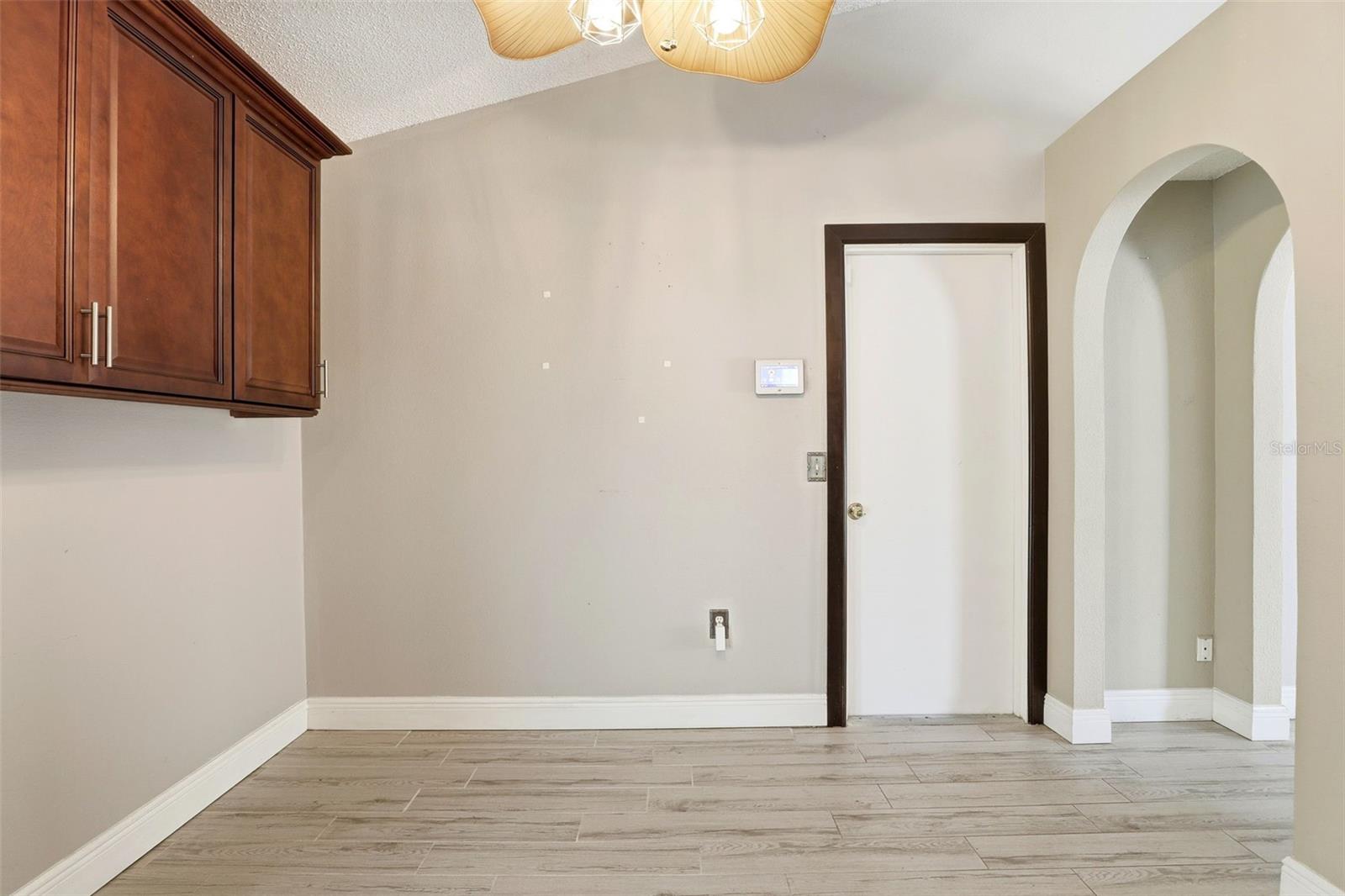 Image 17 of 29 For 10517 Rocking A Run