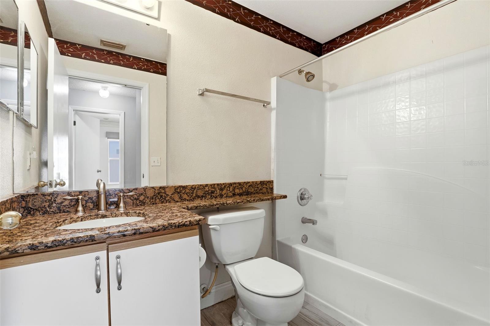 Image 23 of 29 For 10517 Rocking A Run