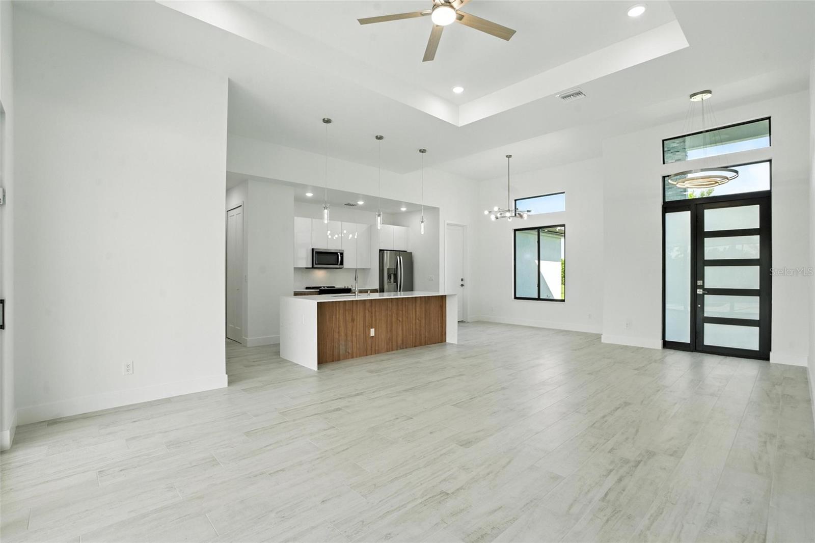 Image 13 of 60 For 9402 Arrid Circle