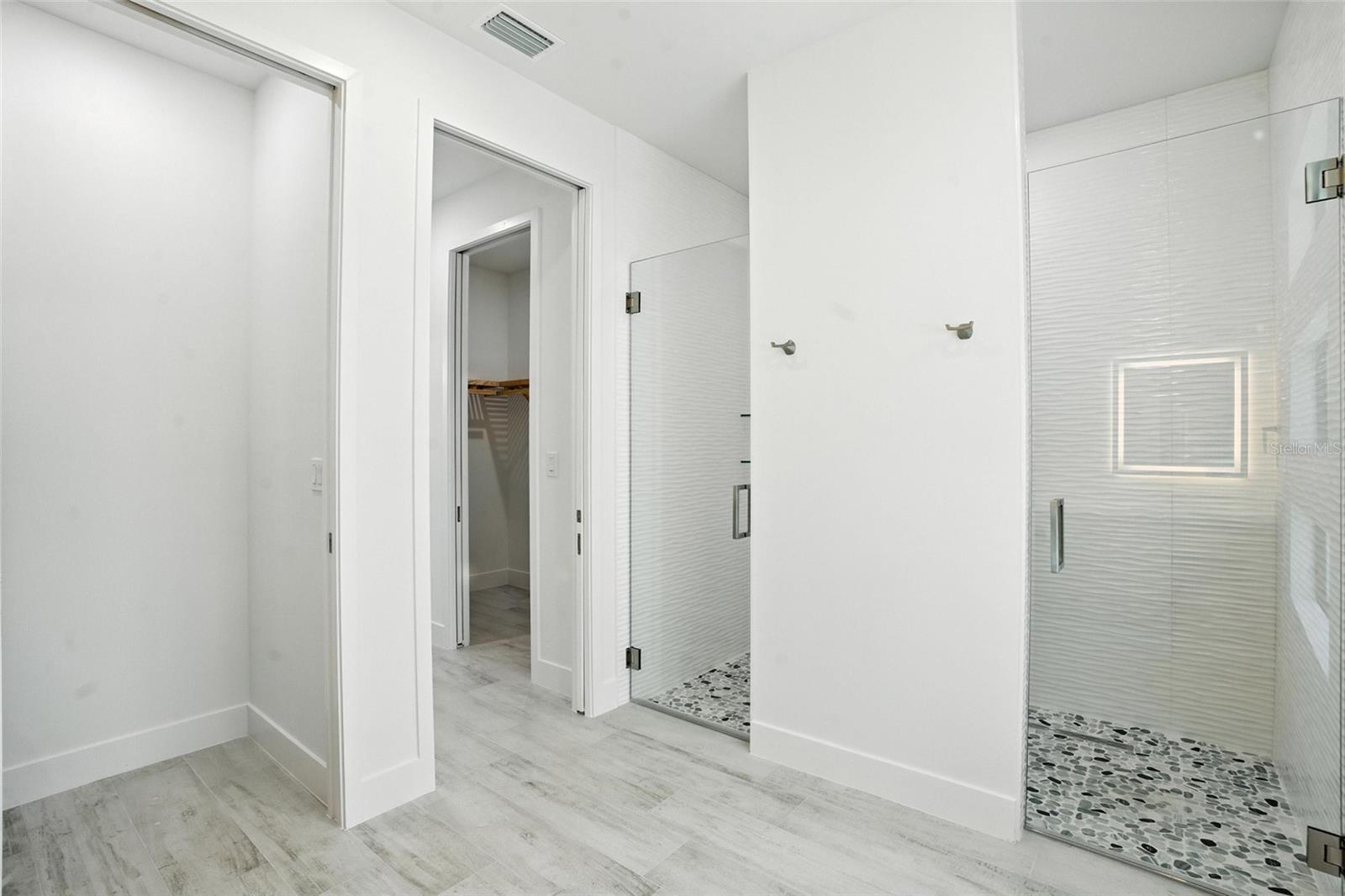 Image 28 of 60 For 9402 Arrid Circle