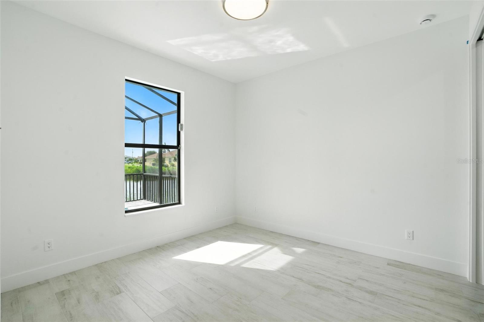 Image 37 of 60 For 9402 Arrid Circle