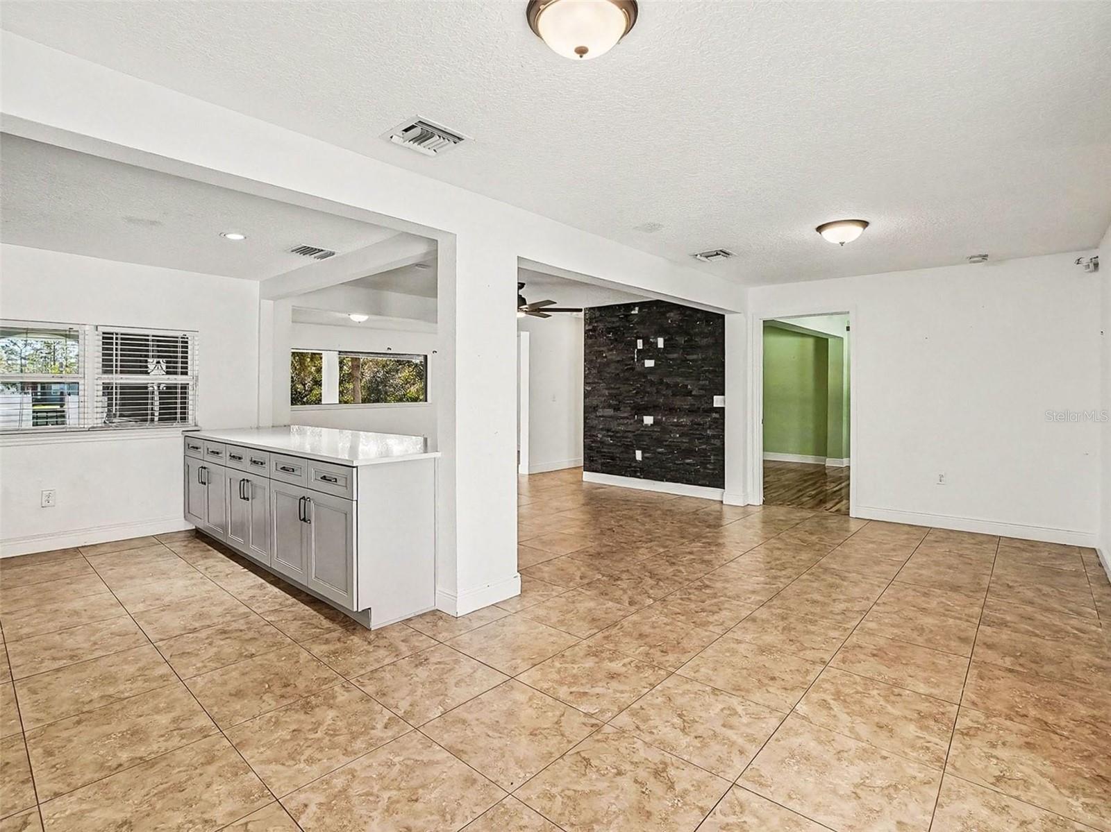 Image 13 of 55 For 2400 10th Street