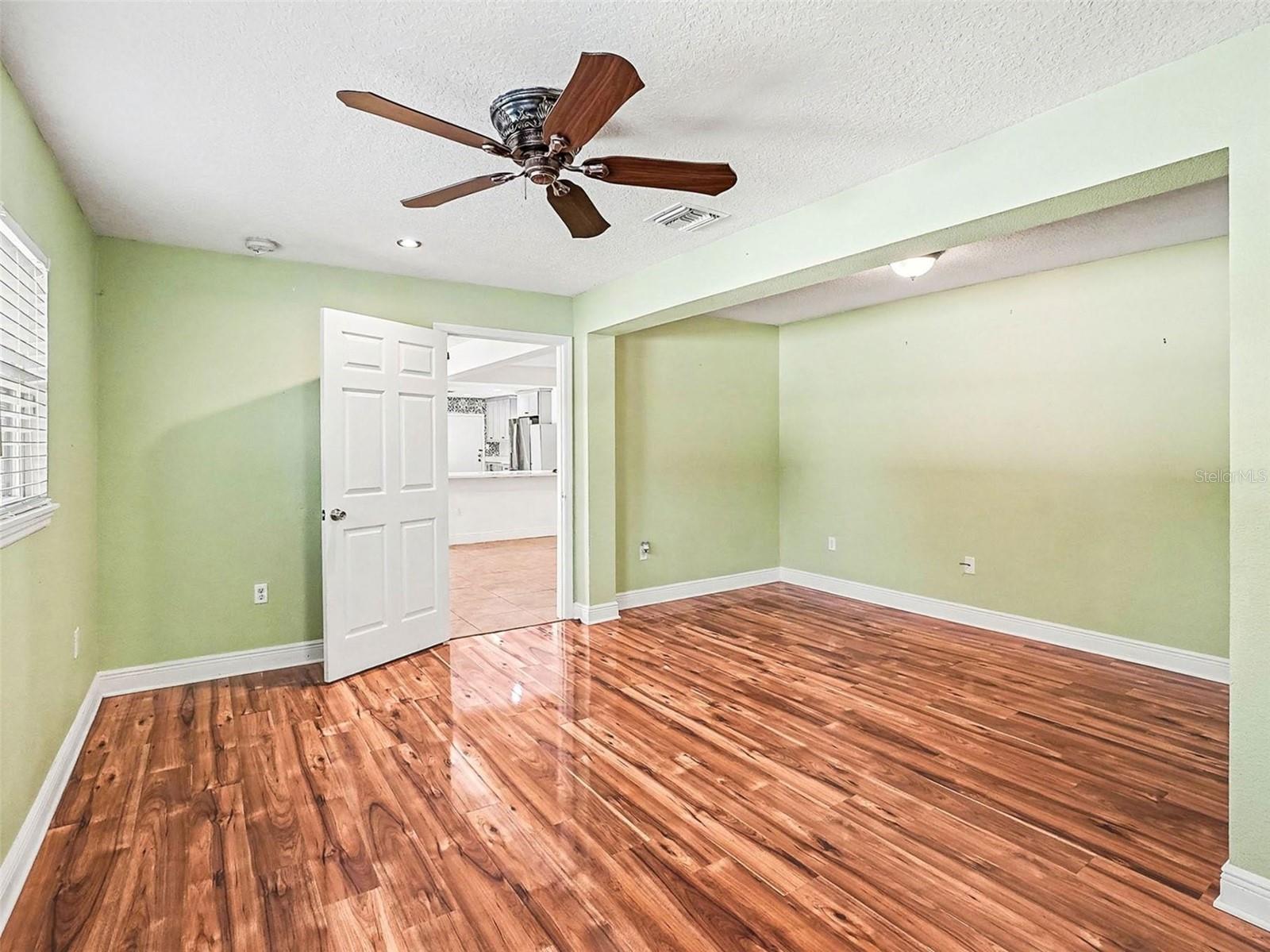 Image 19 of 55 For 2400 10th Street