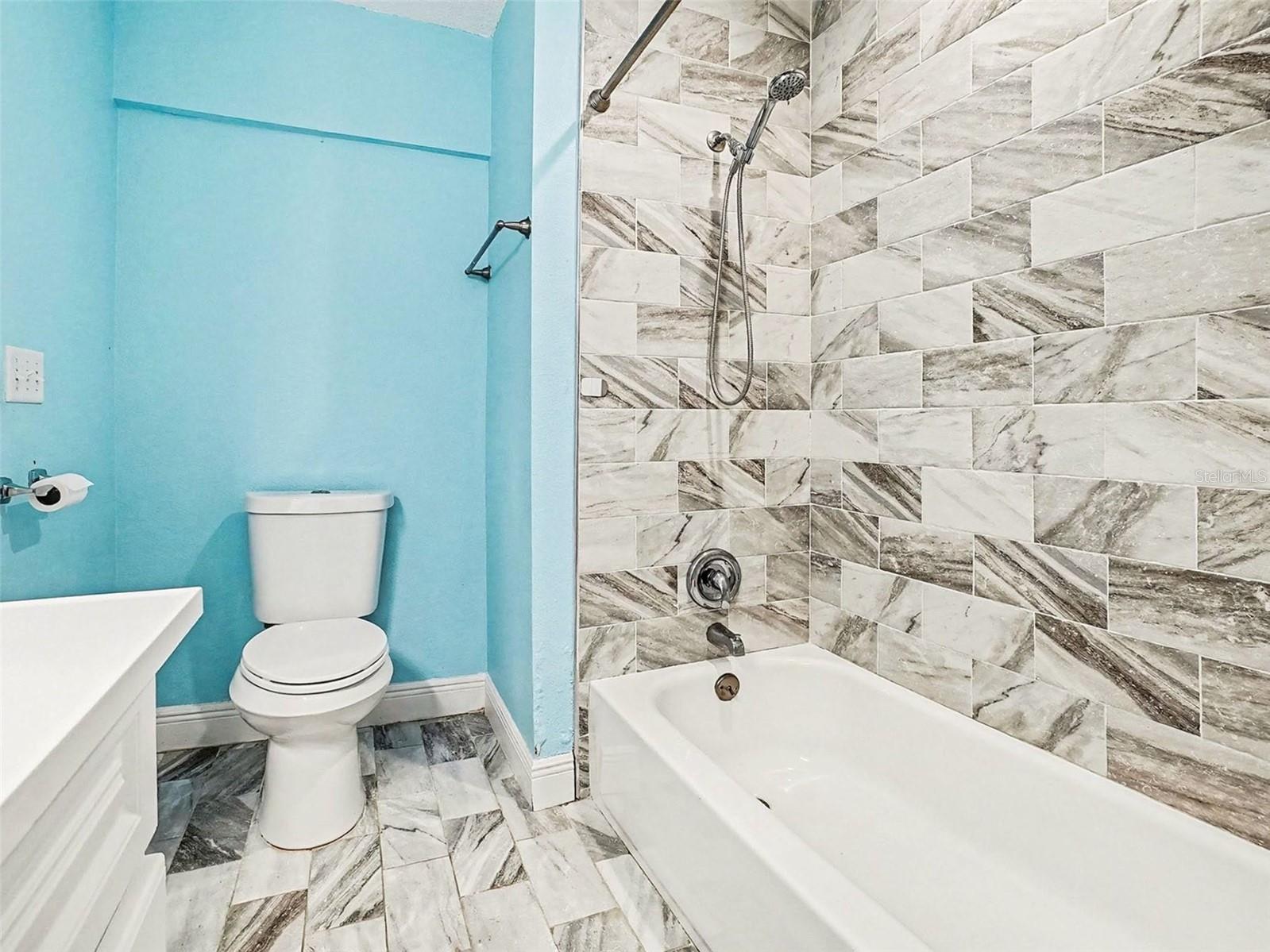 Image 25 of 55 For 2400 10th Street