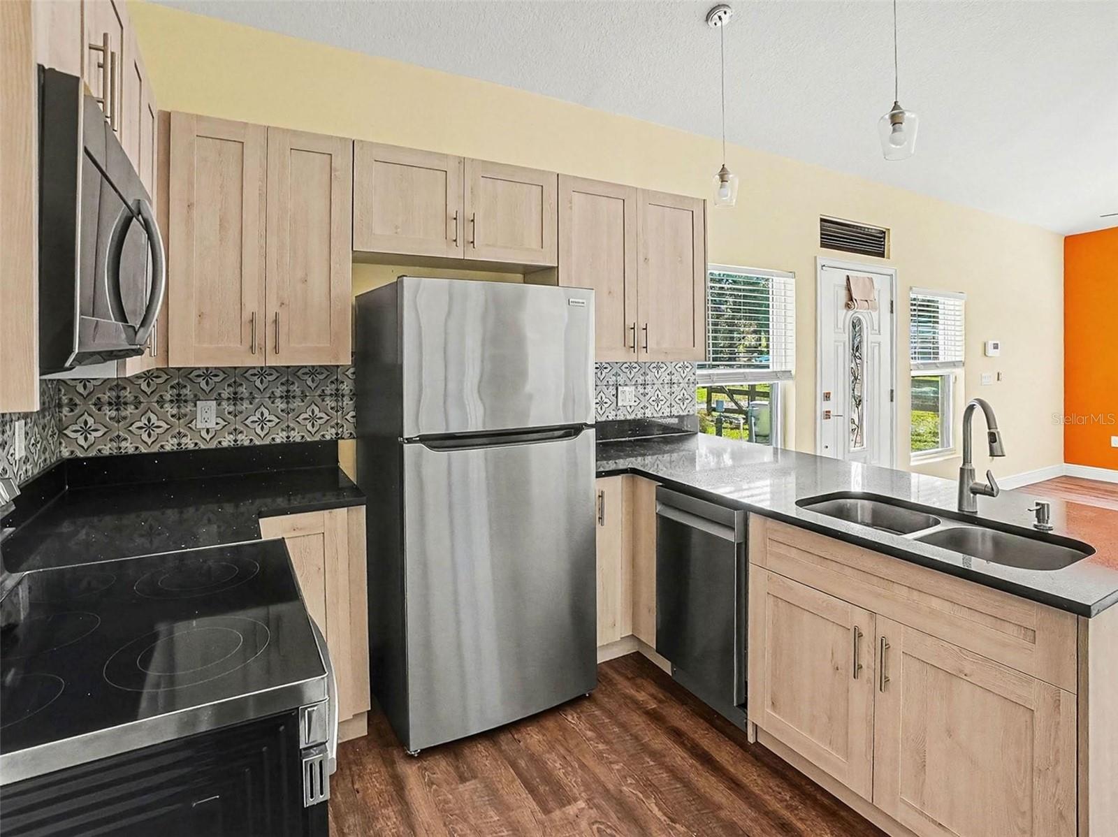 Image 36 of 55 For 2400 10th Street