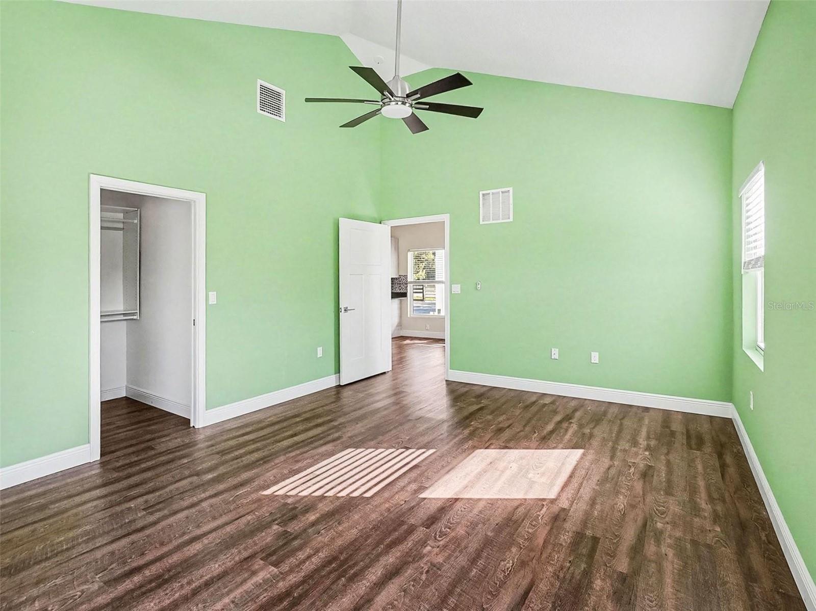 Image 40 of 55 For 2400 10th Street